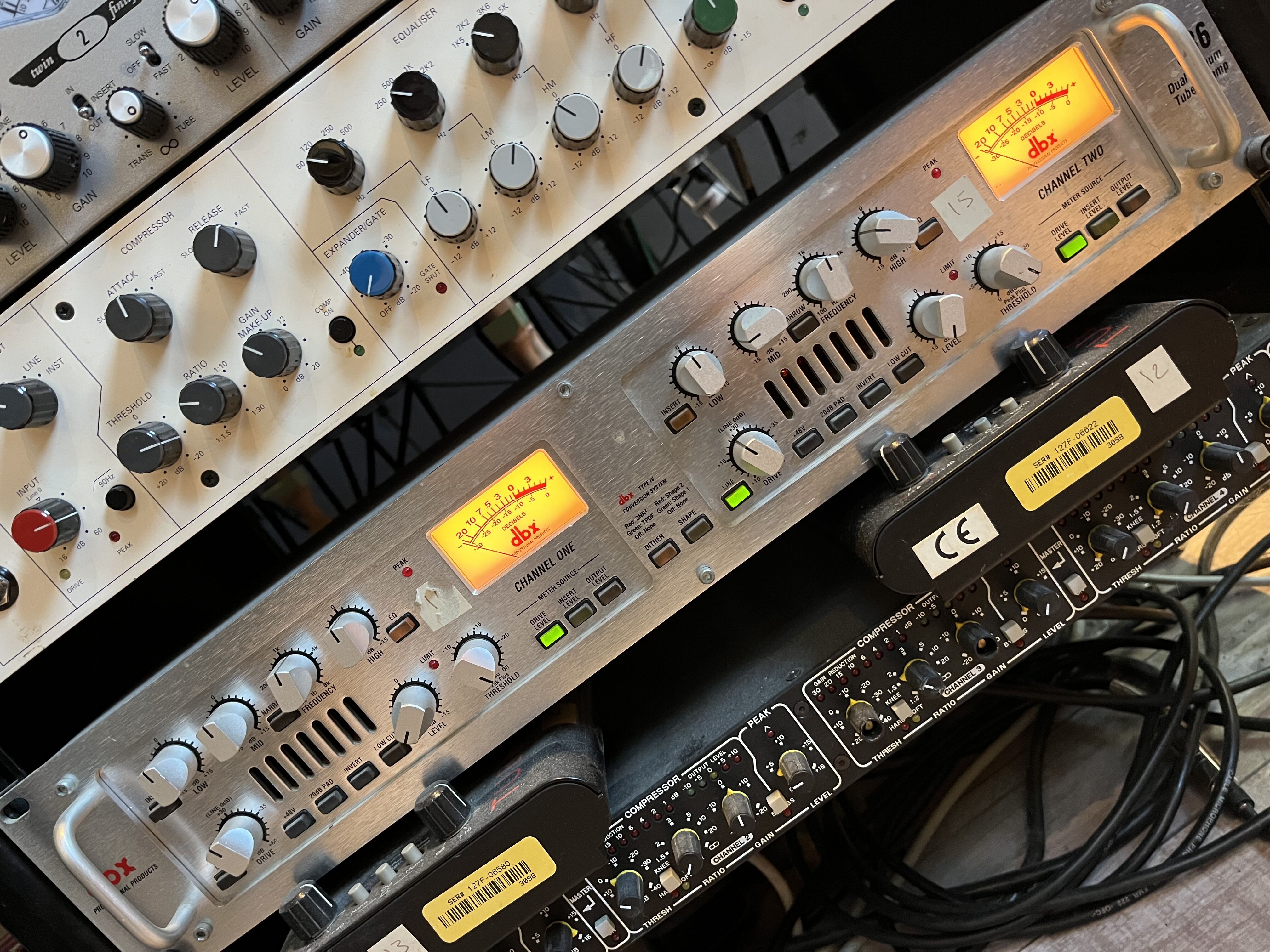 vend PREAMPLI stéréo DBX 586  à lampes