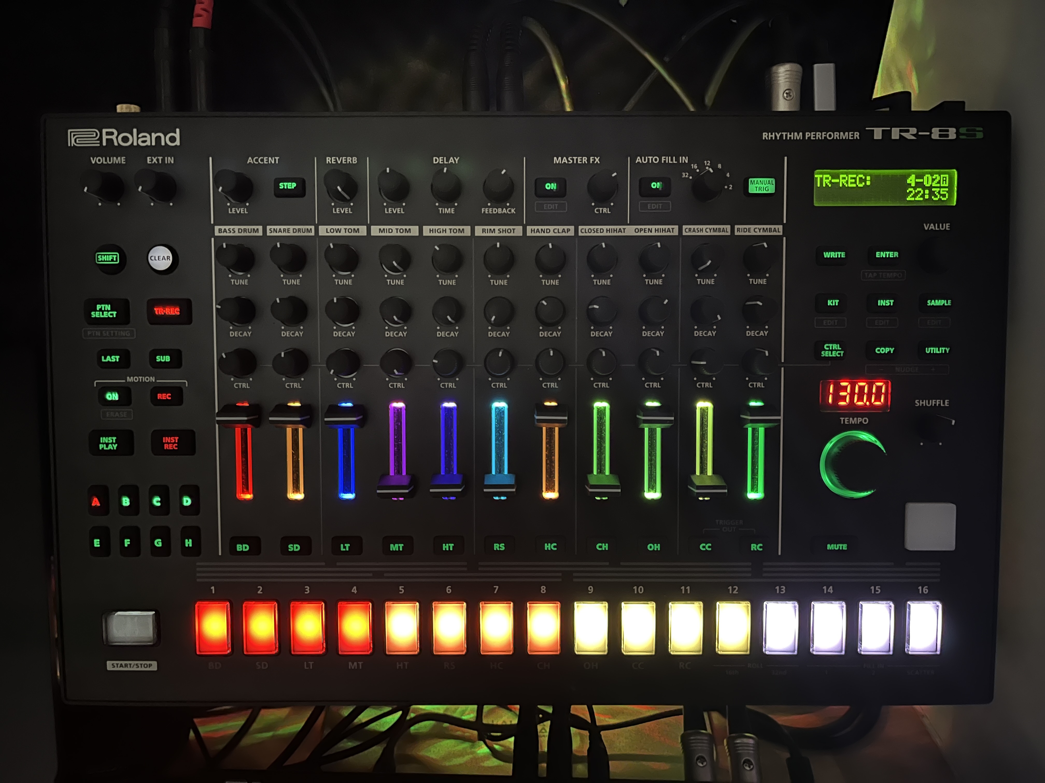 Vends TR-8S garantie 2 ans