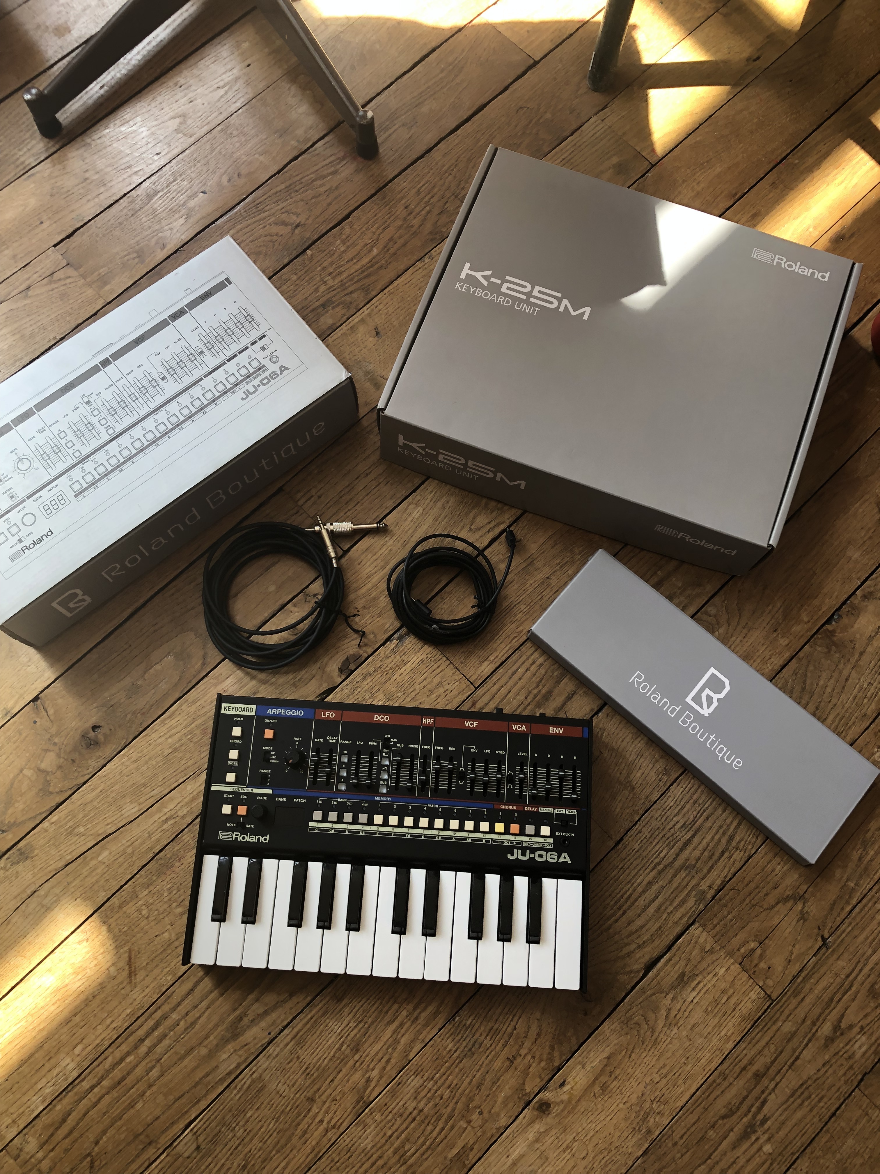 Roland Boutique JU-06A + Clavier KM-25