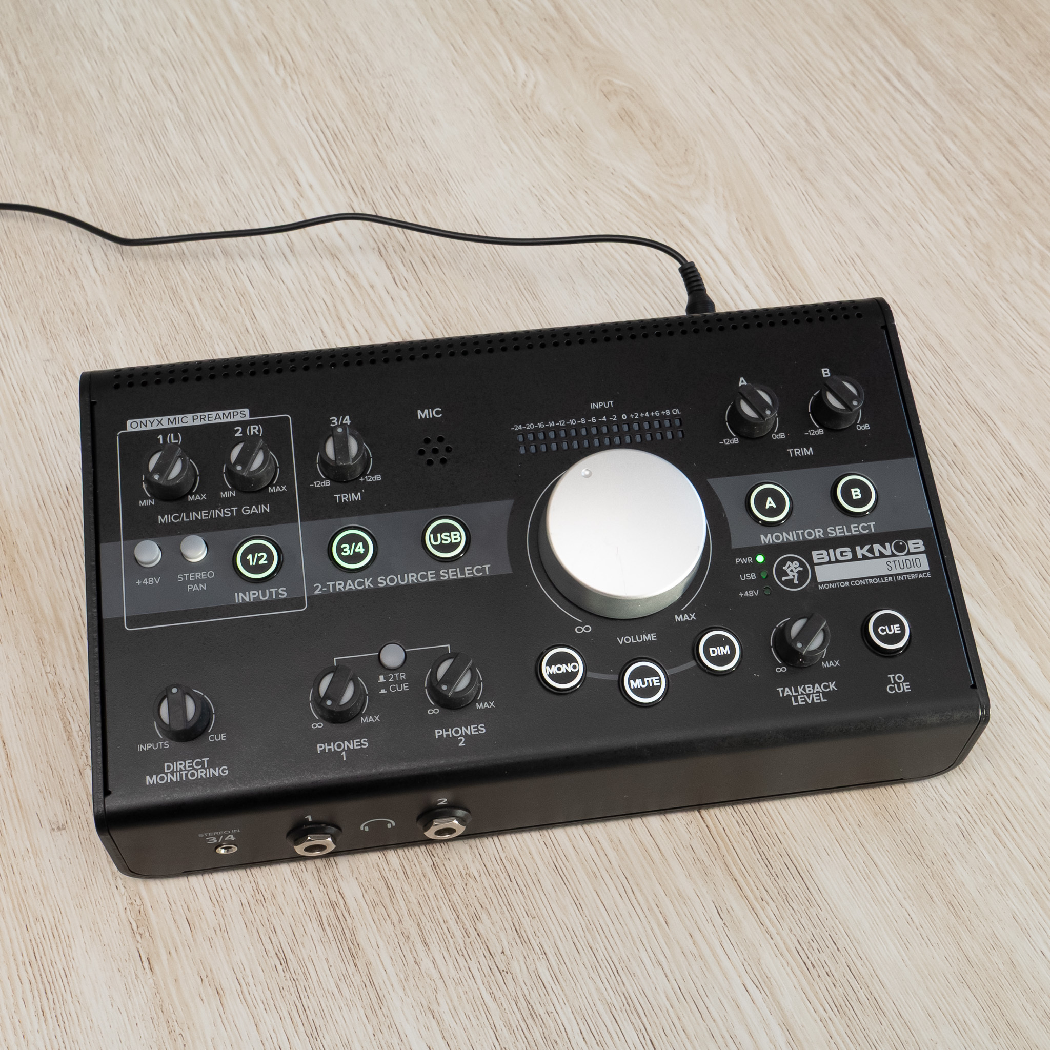 Mackie Big Knob Studio : contrôleur de monitoring