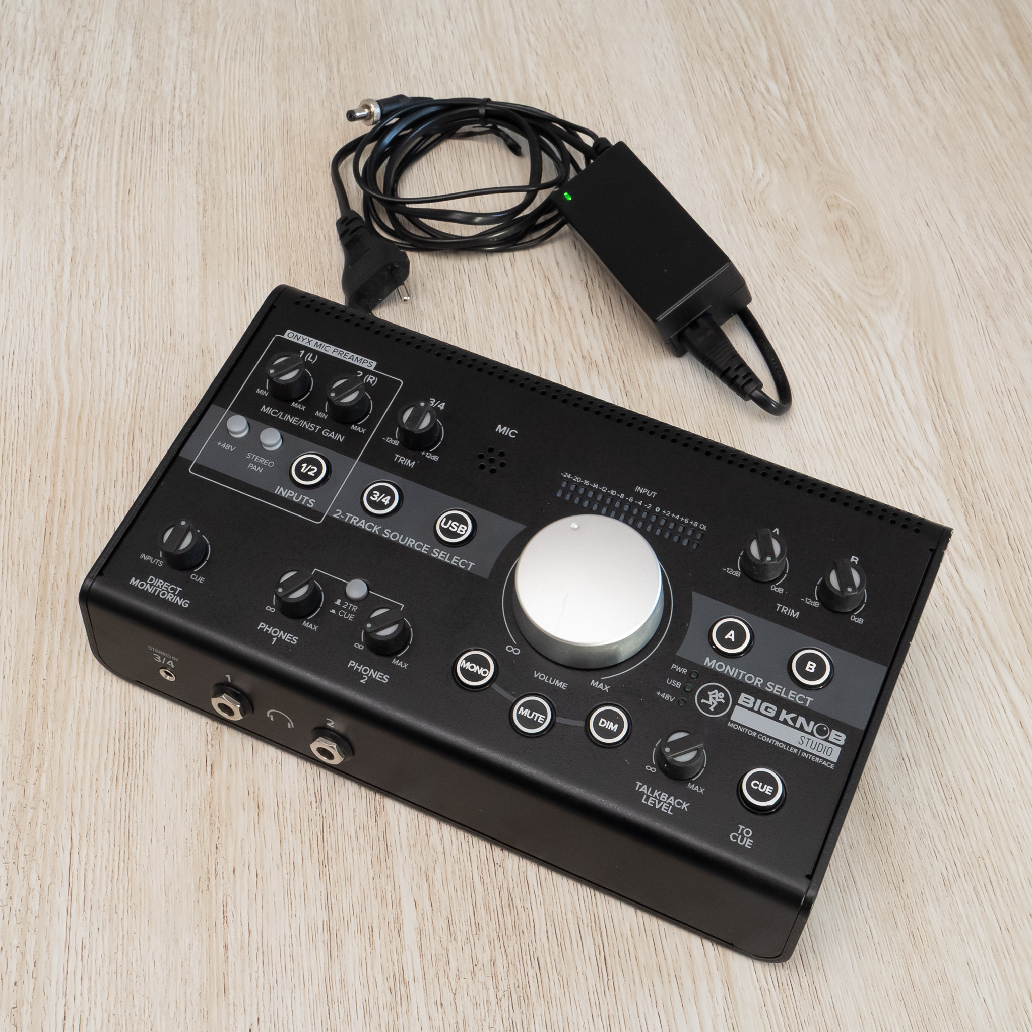 Mackie Big Knob Studio (33970)
