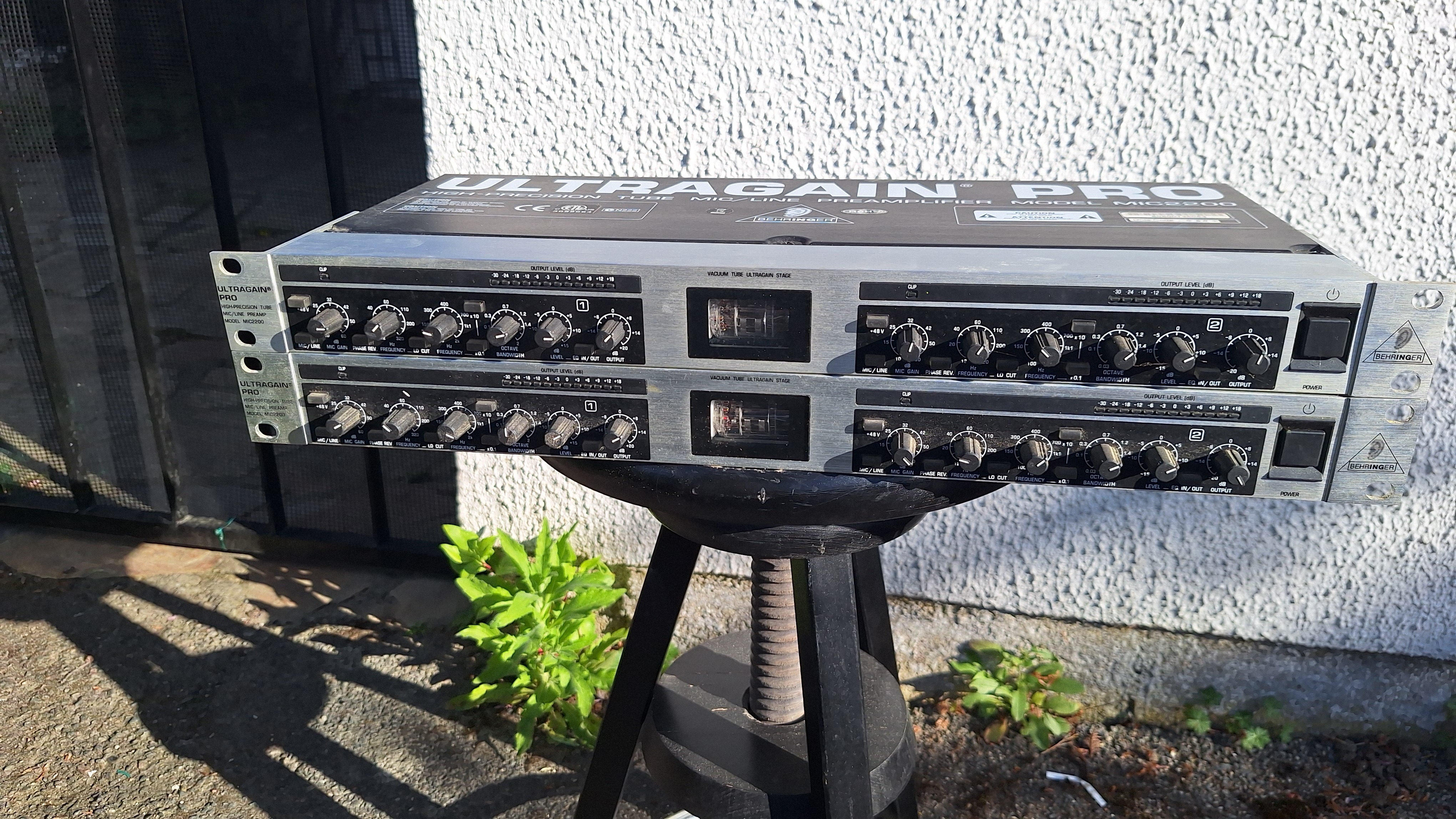 Behringer Ultragain Pro MIC2200 (26841)