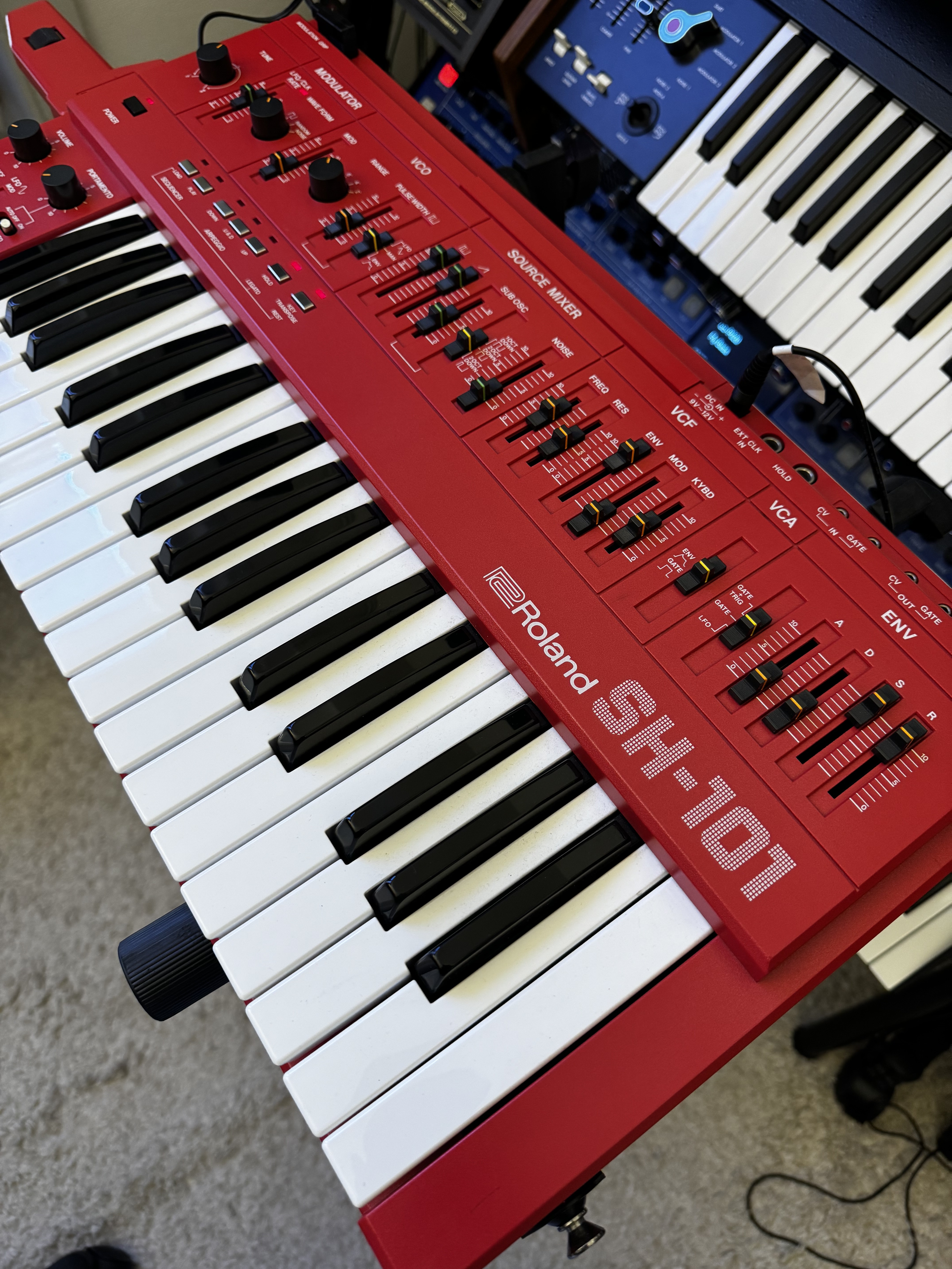 Roland SH-101 (11407)