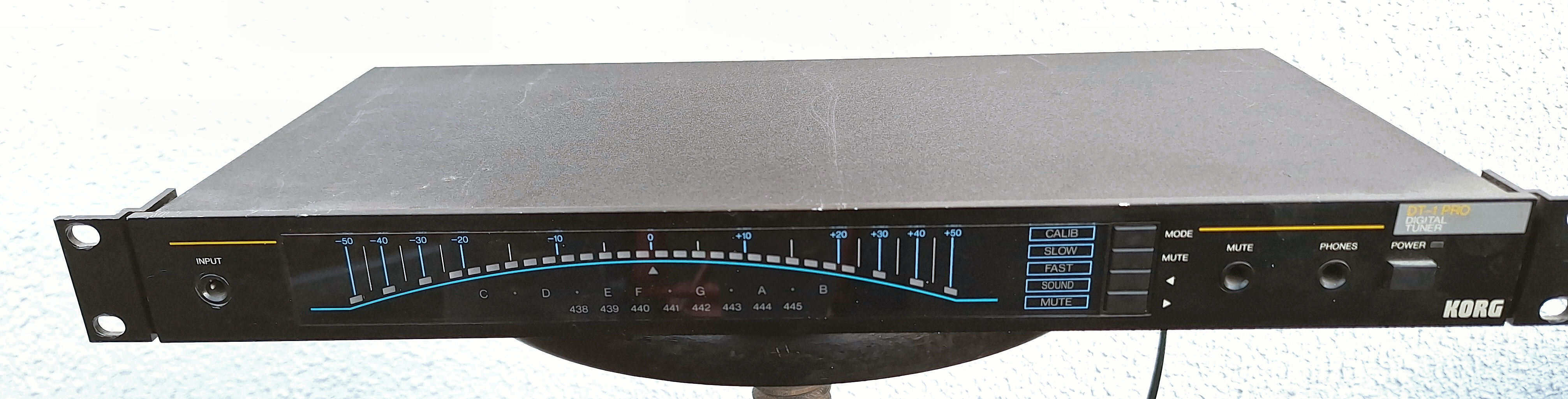 Vends accordeur en rack Korg DT1 Pro