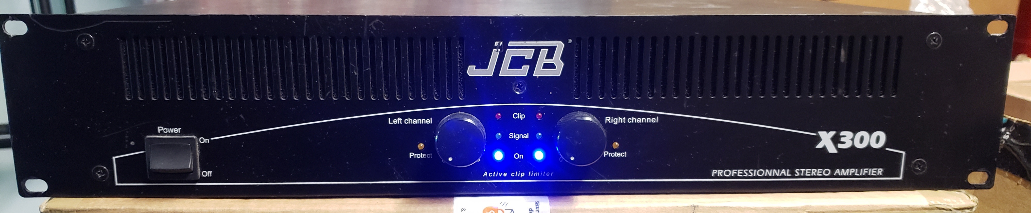 Ampli jcb x 300 