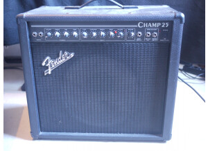 Fender Champ 25 (8374)