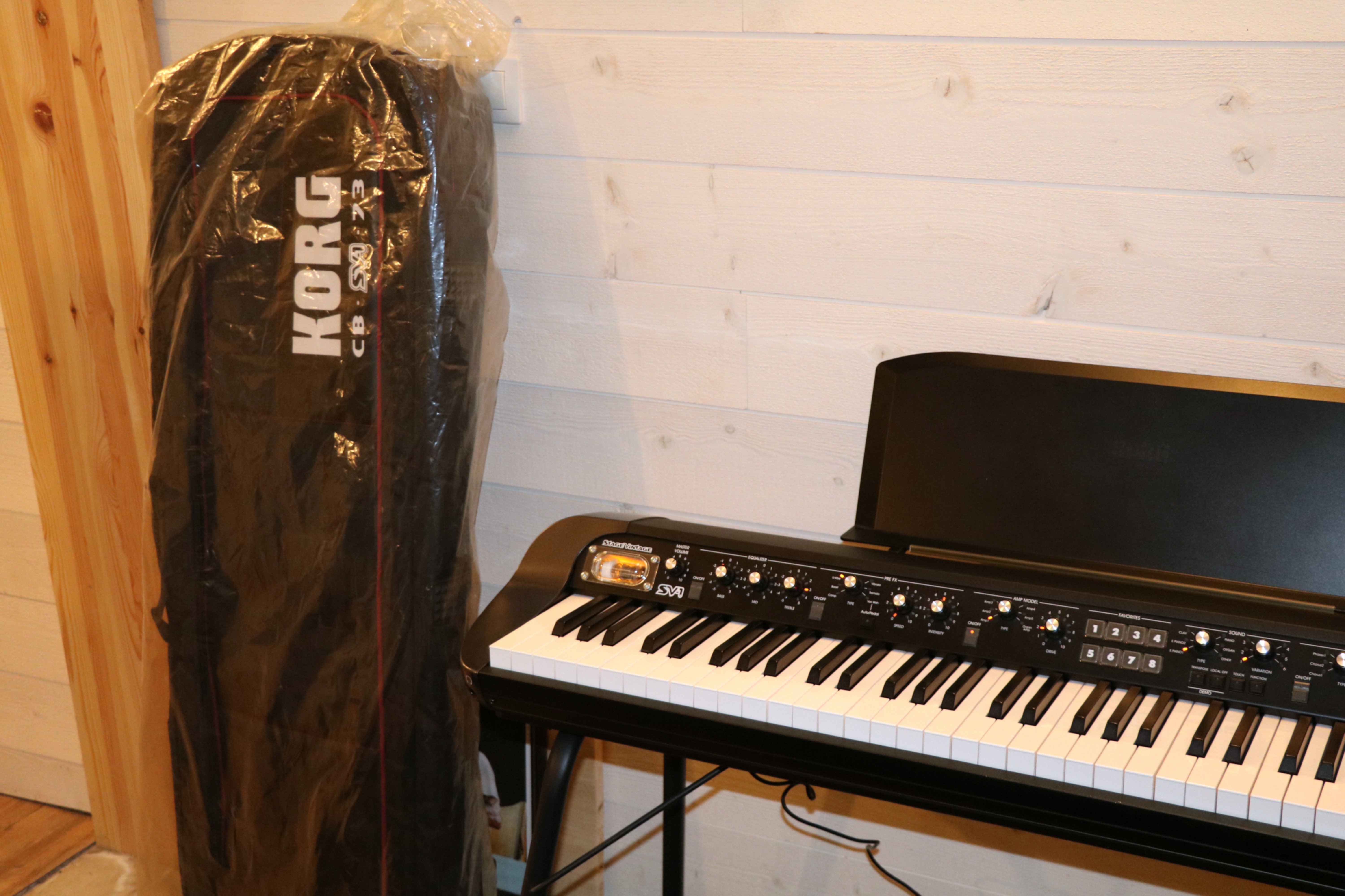 Korg SV-1 73 (78827)