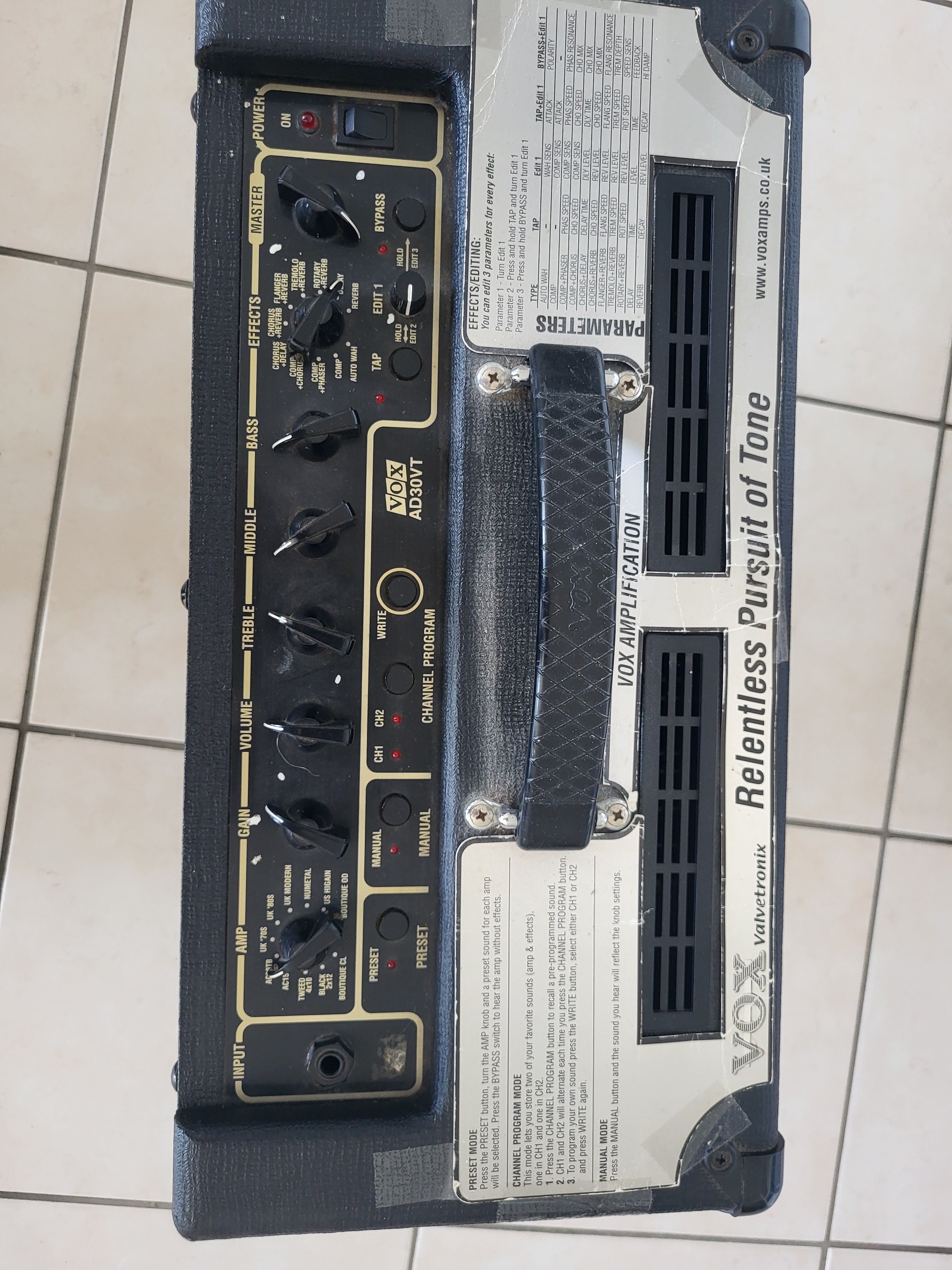 Ampli VOX AD30VT