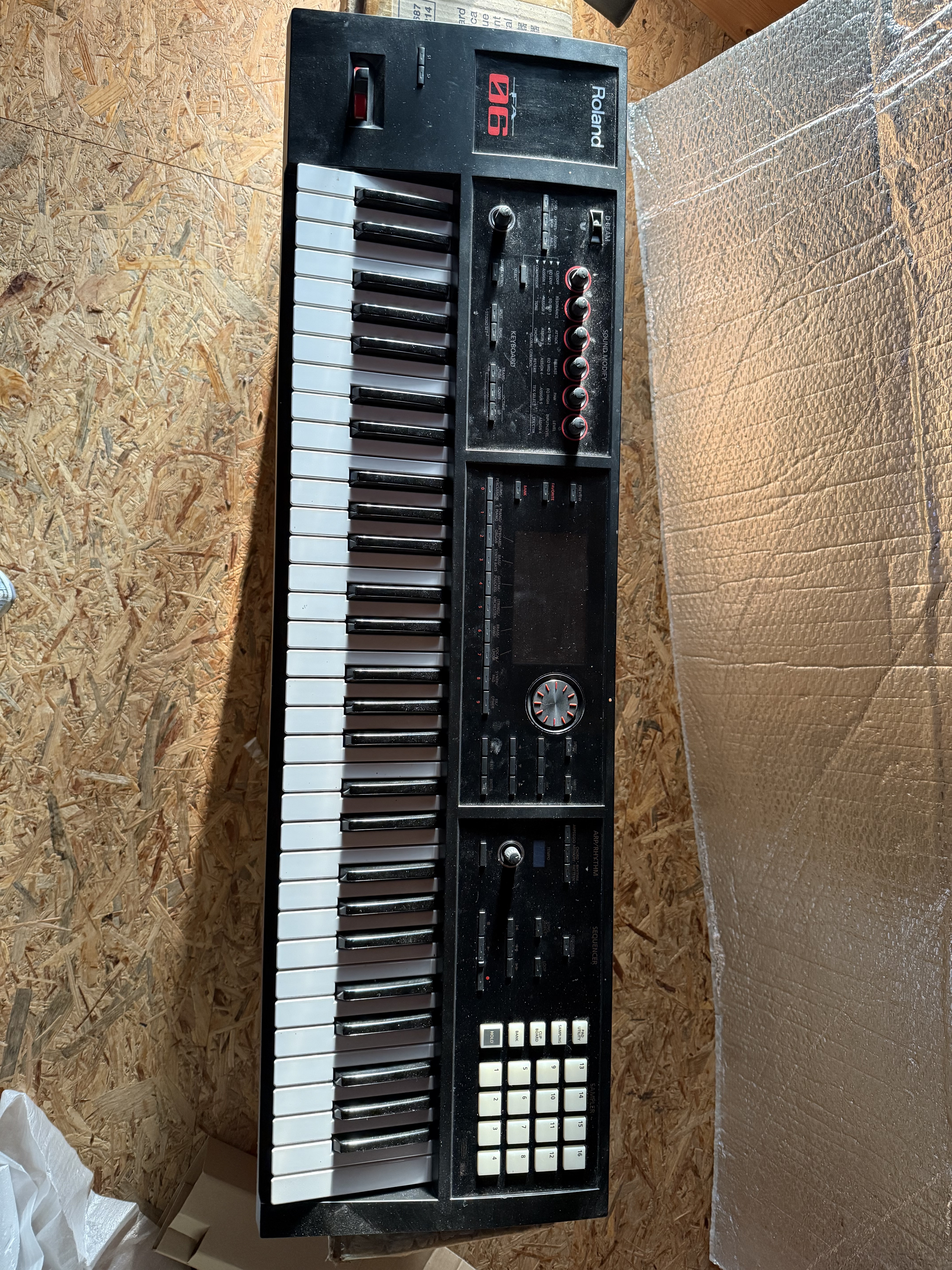 Vend clavier Roland Fa 06