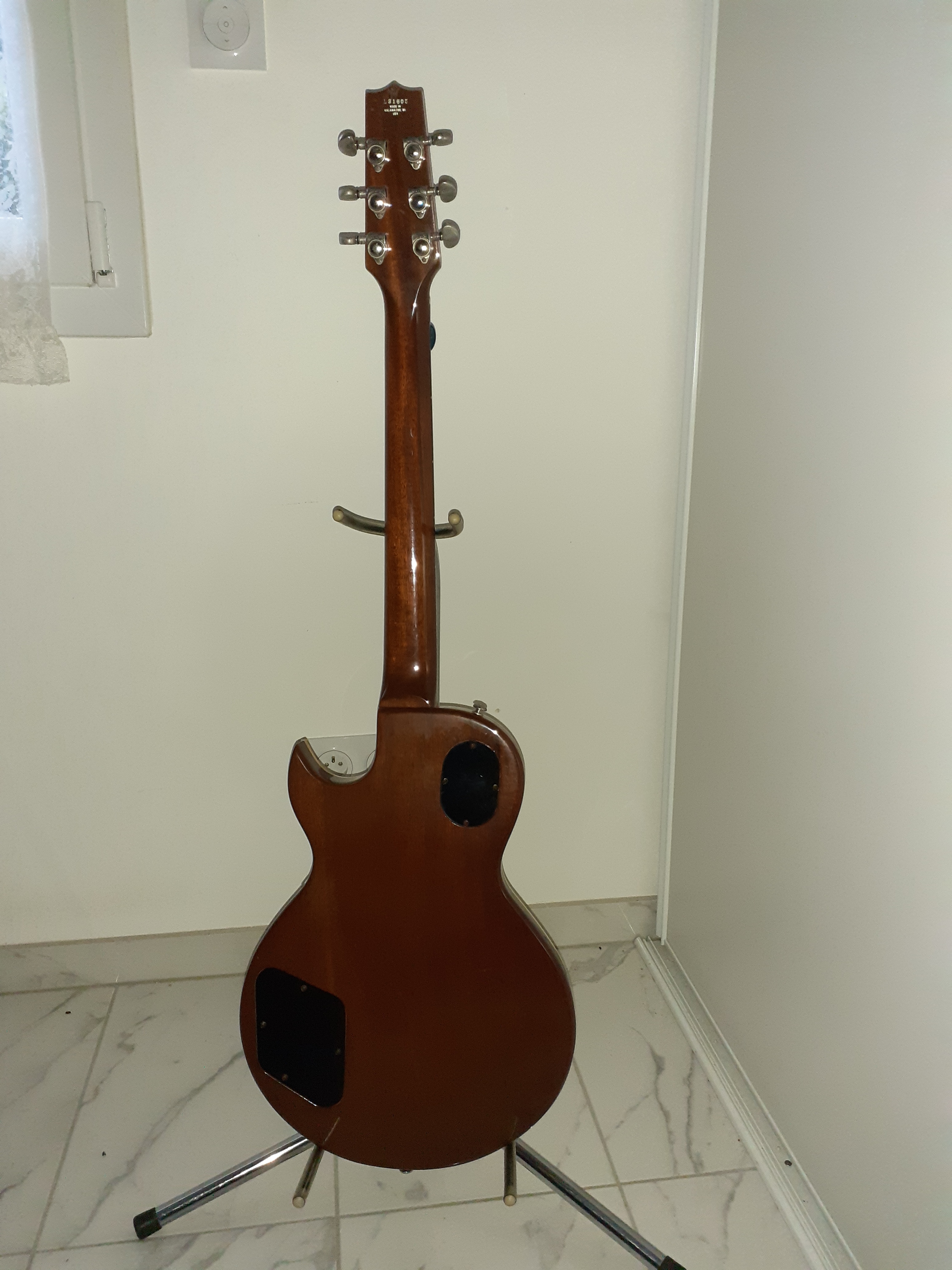 GUITAR THE HERITAGE L21605