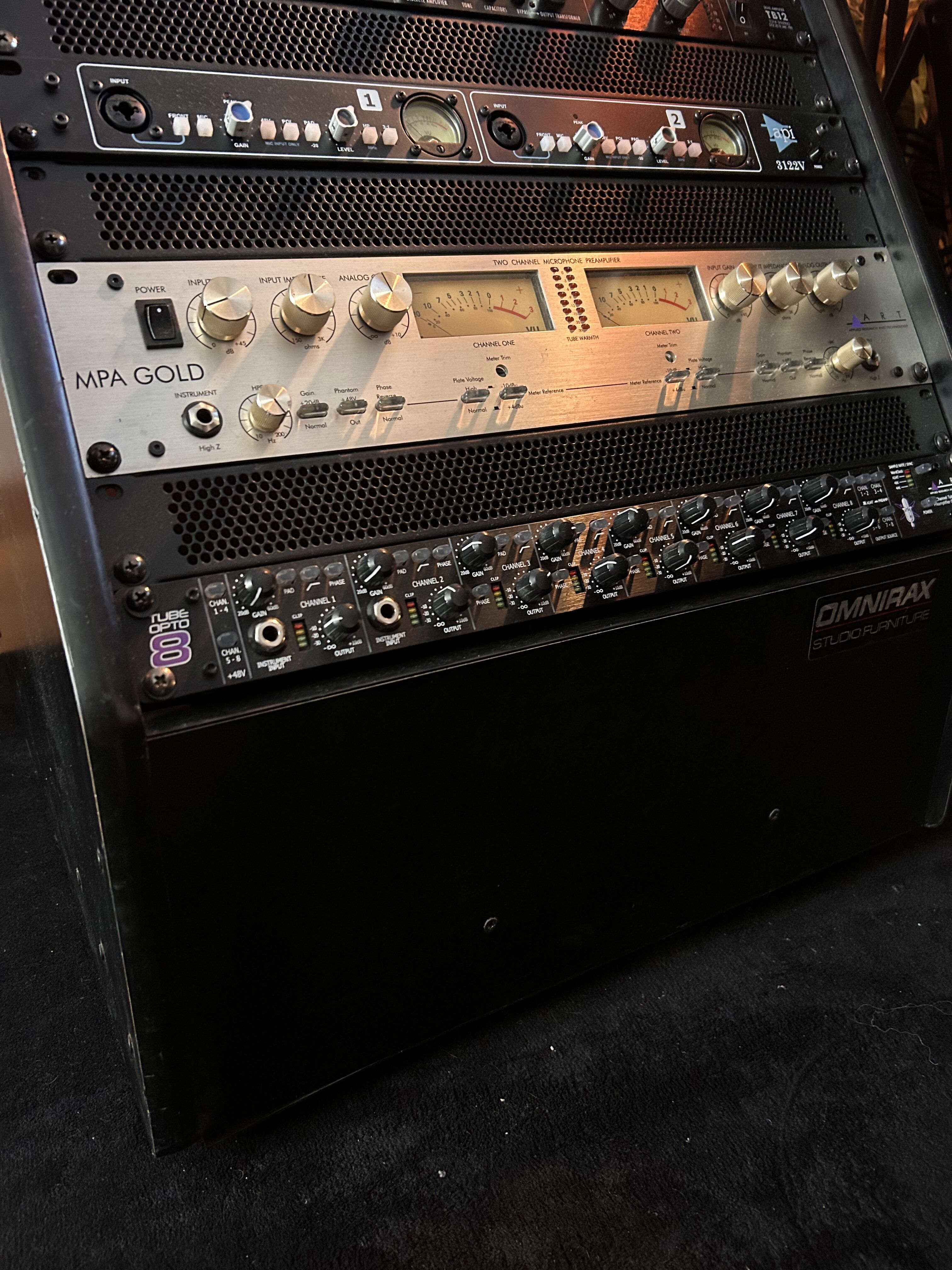 ART TubeOpto 8 – préampli 8 canaux lampes