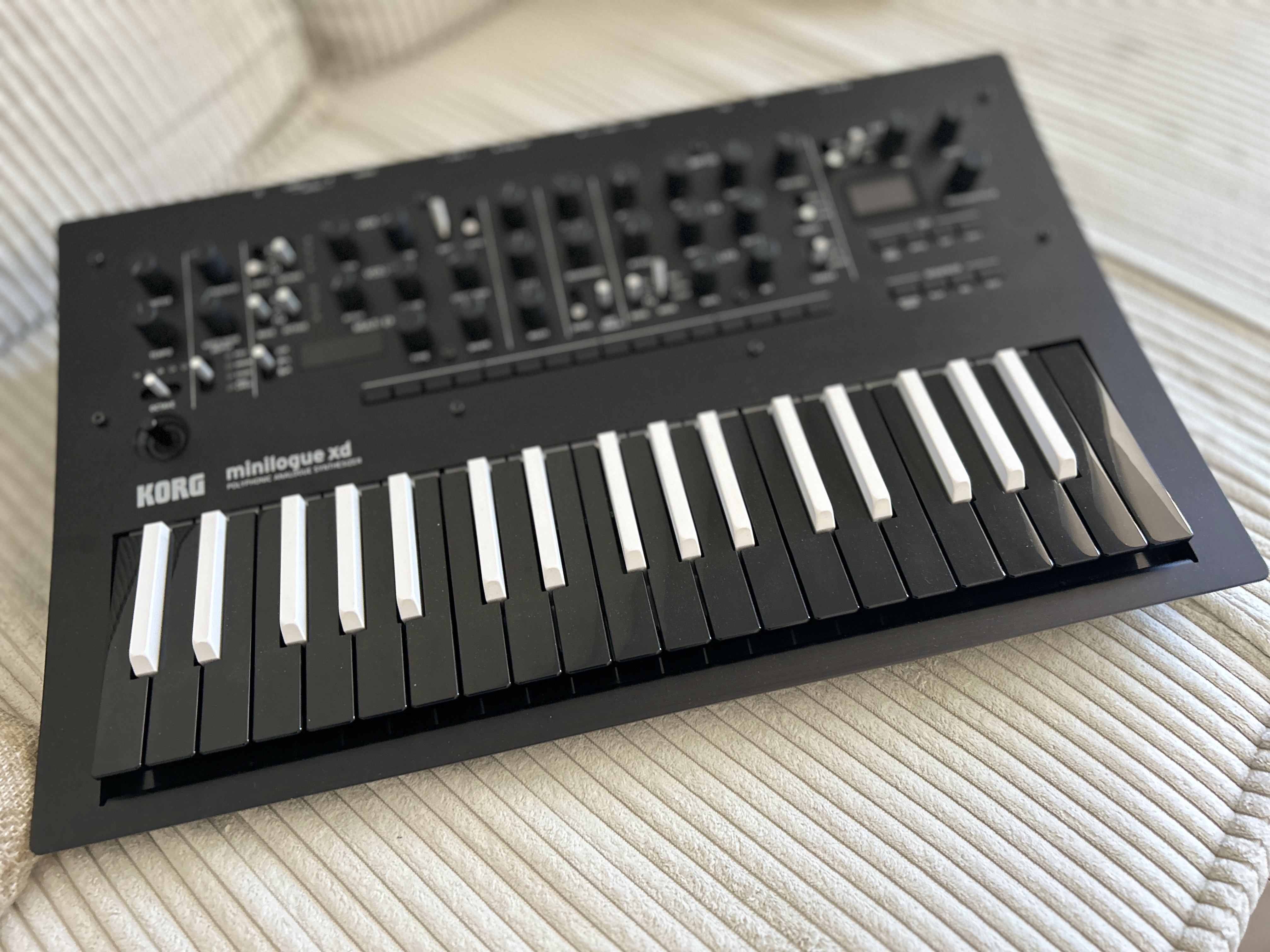 L’organisation Minilogue xd inverted