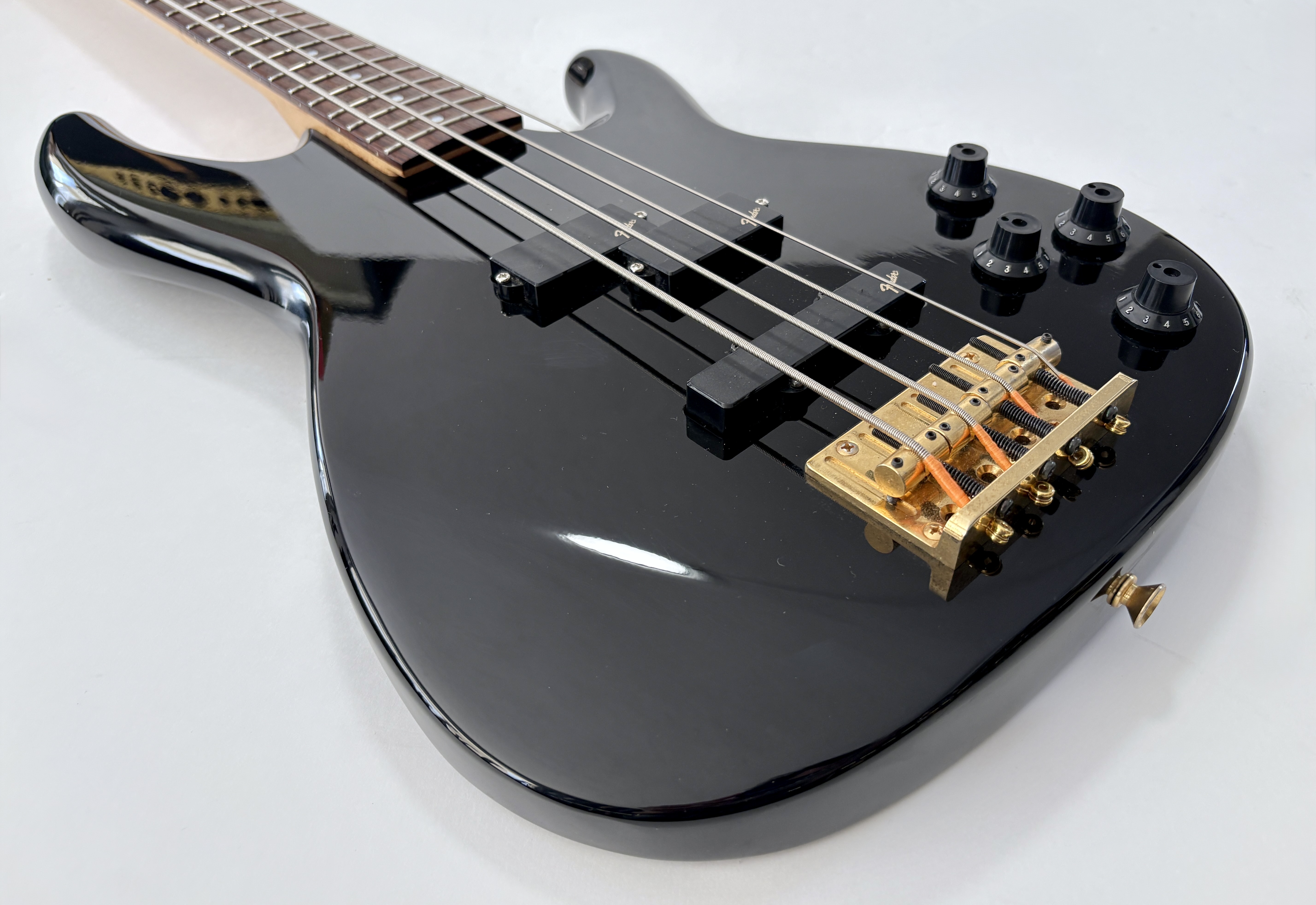 Fender PJ-555 Jazz Bass Special (1897)