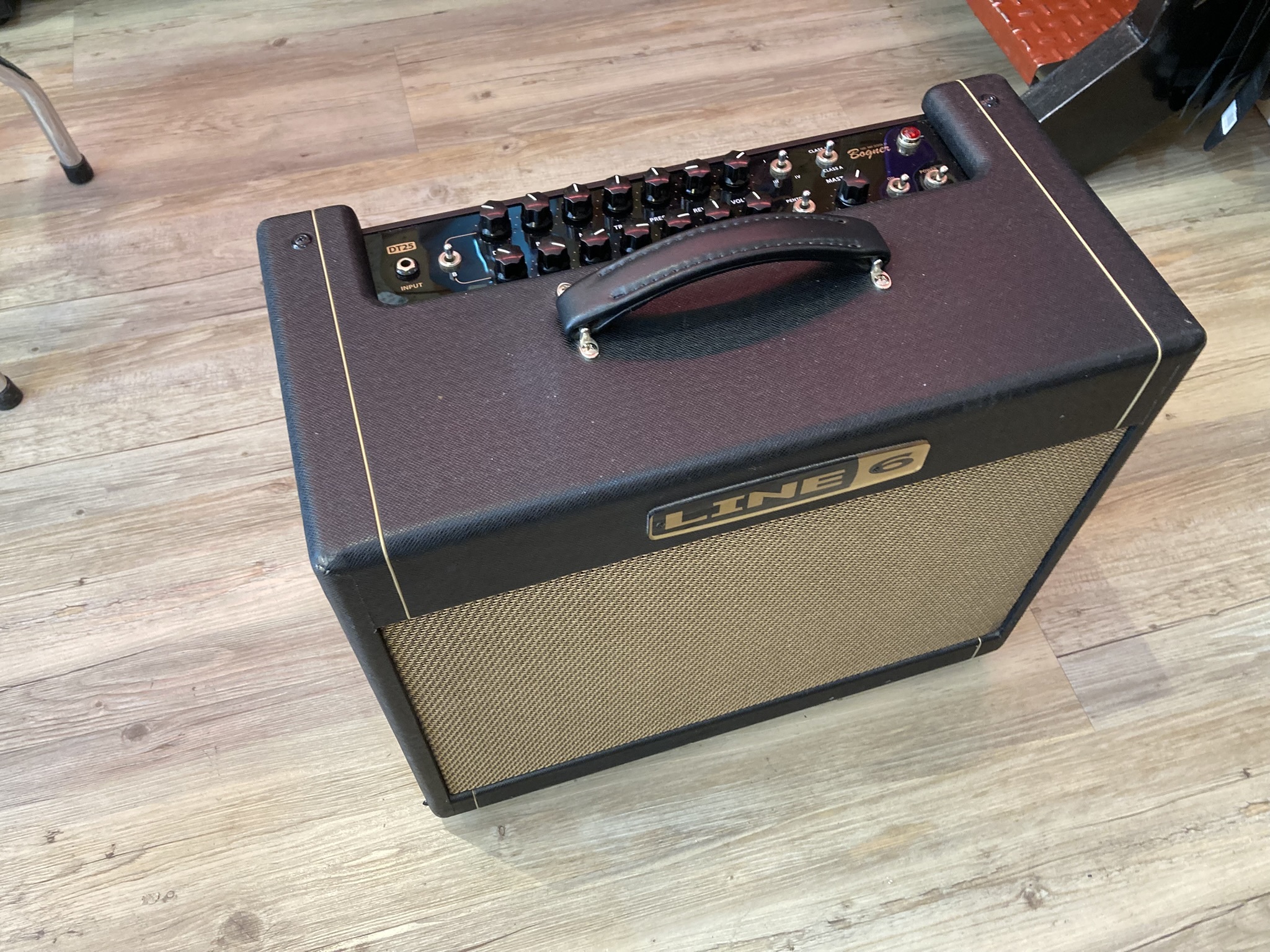 Line 6 DT25 112 (6246)