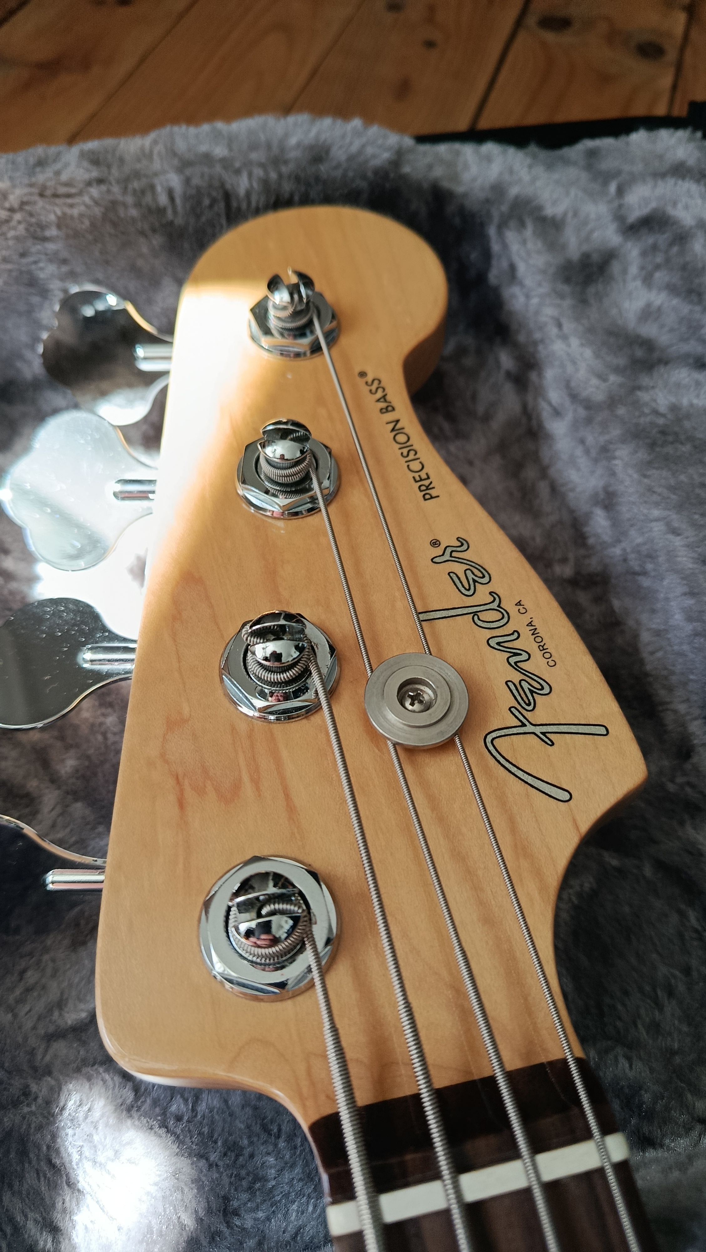 Fender American Professional Precision Bass (69558)