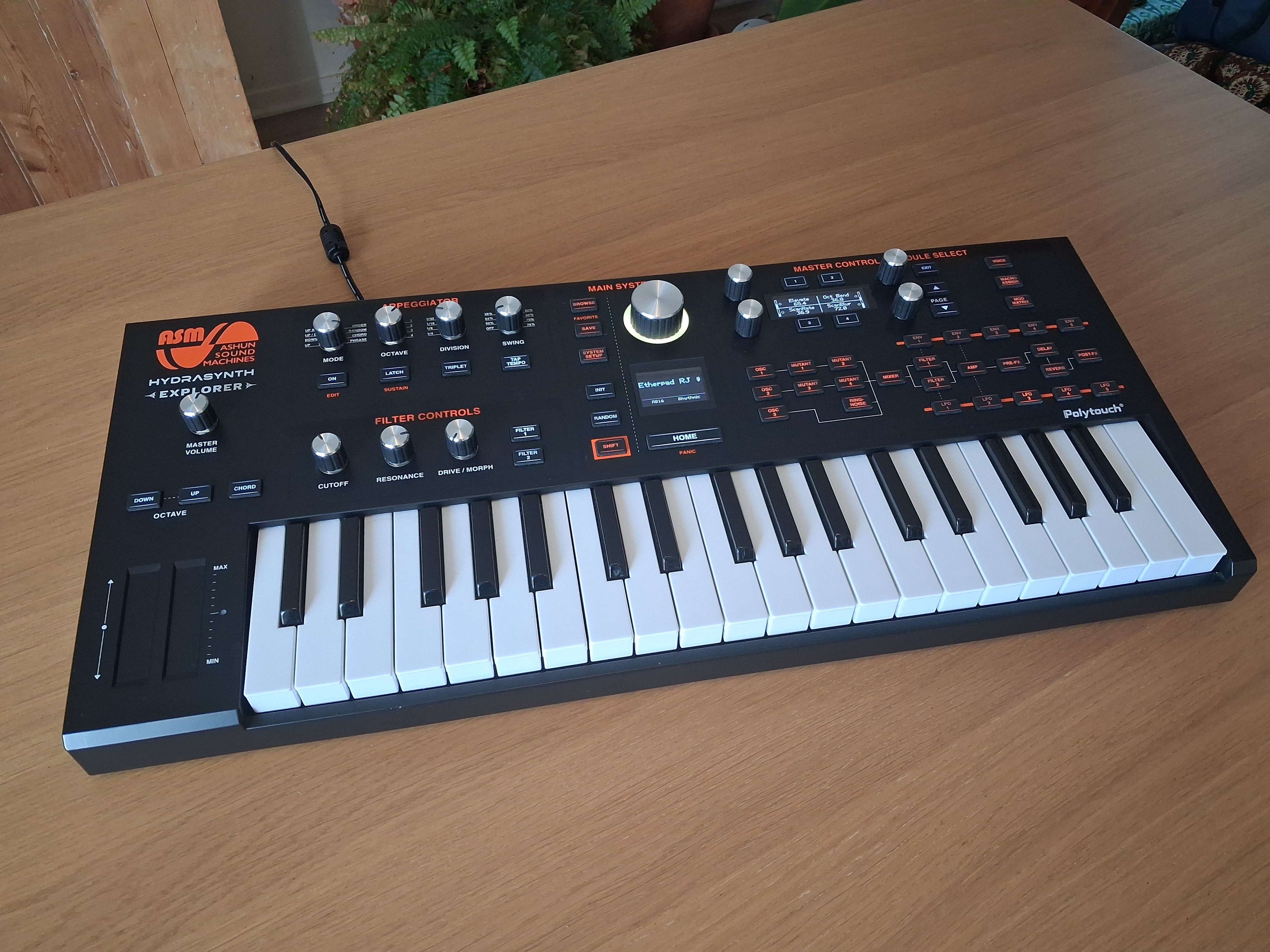 Vends ASM HYDRASYNTH EXPLORER en très bon état