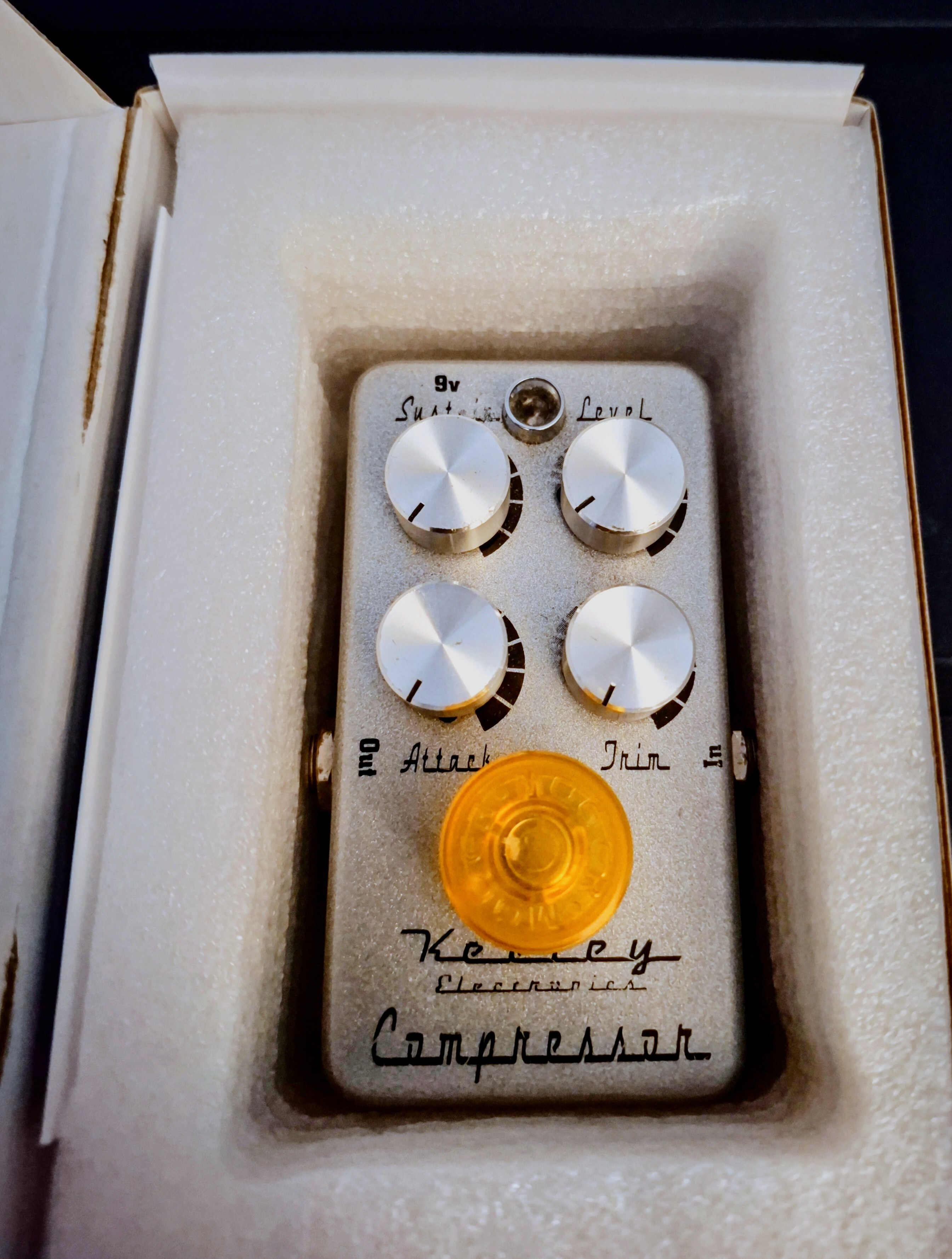 KEELEY C4 COMPRESSEUR 