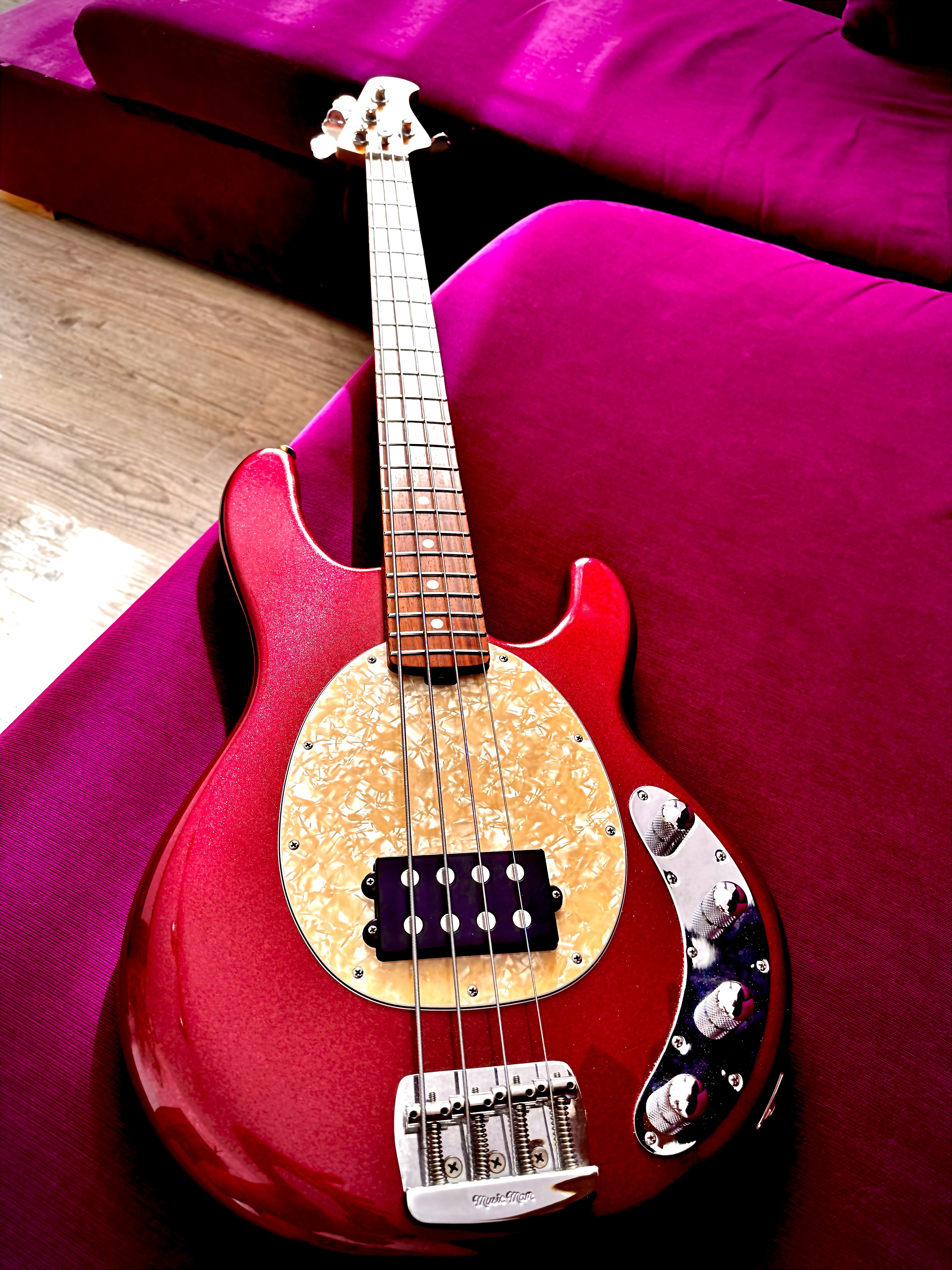 Musicman stingray 4h spécial 