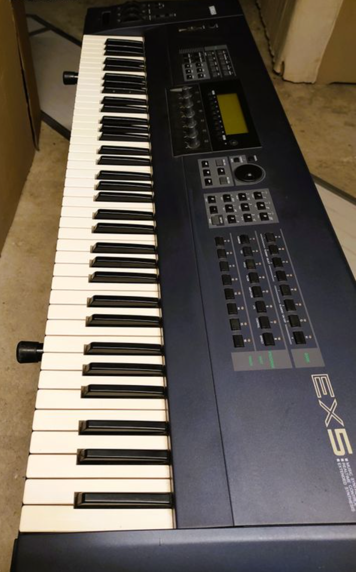 Vends Synthétiseur Yamaha EX5