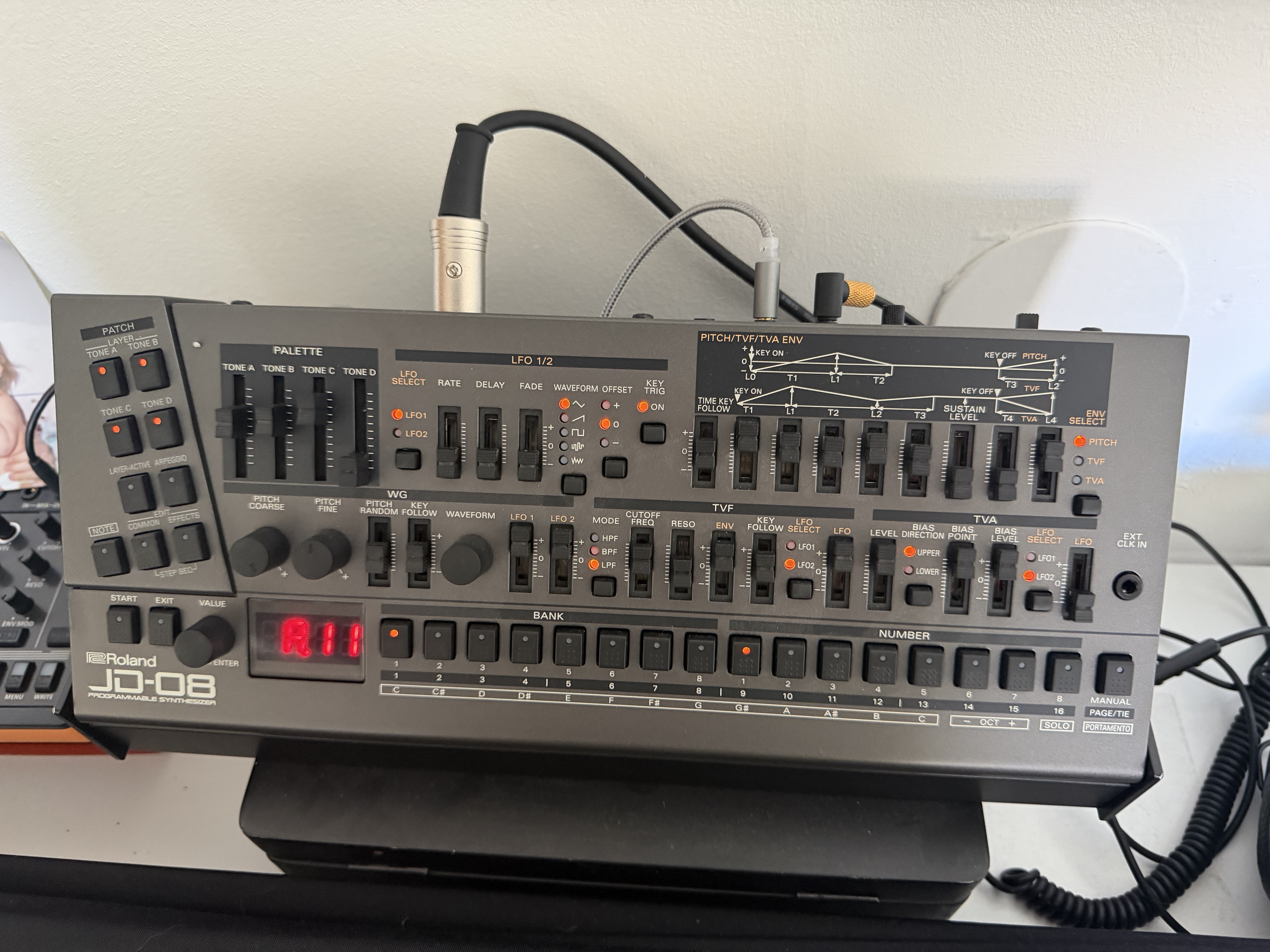 Roland jd08 et dk01