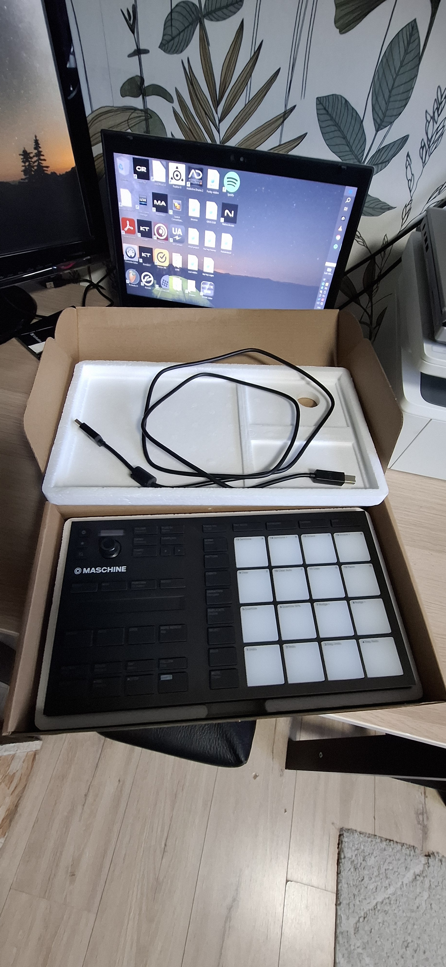 Maschine mikro mk3 + plugins et expansions 