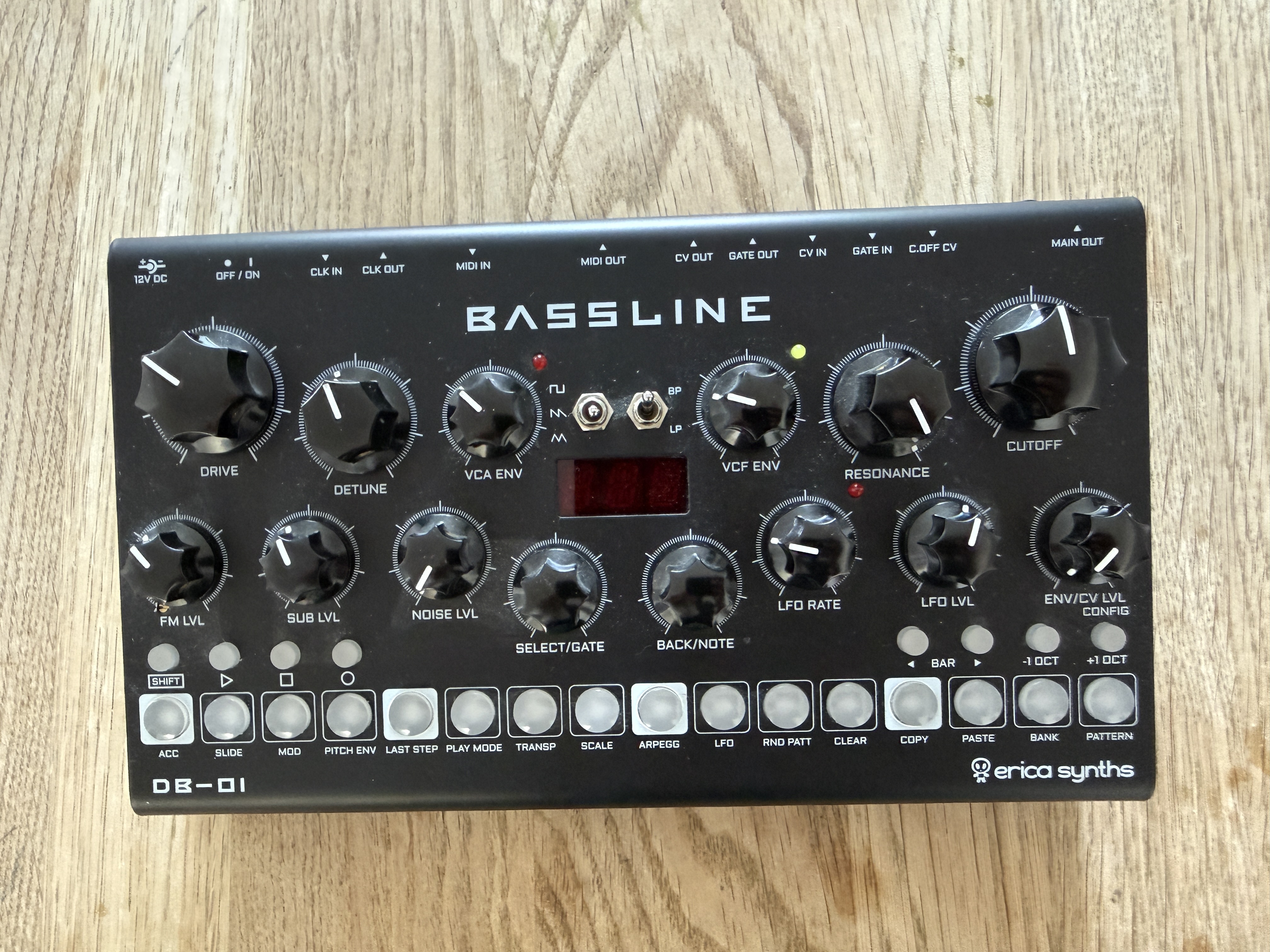 Vend Erica Synth DB01 quasi neuve