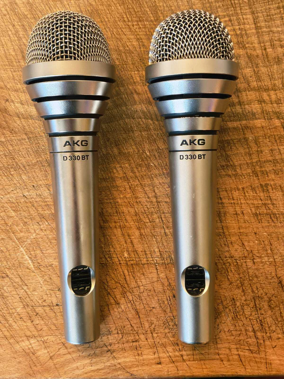AKG 330 BT (2 MICROS dans le lot)