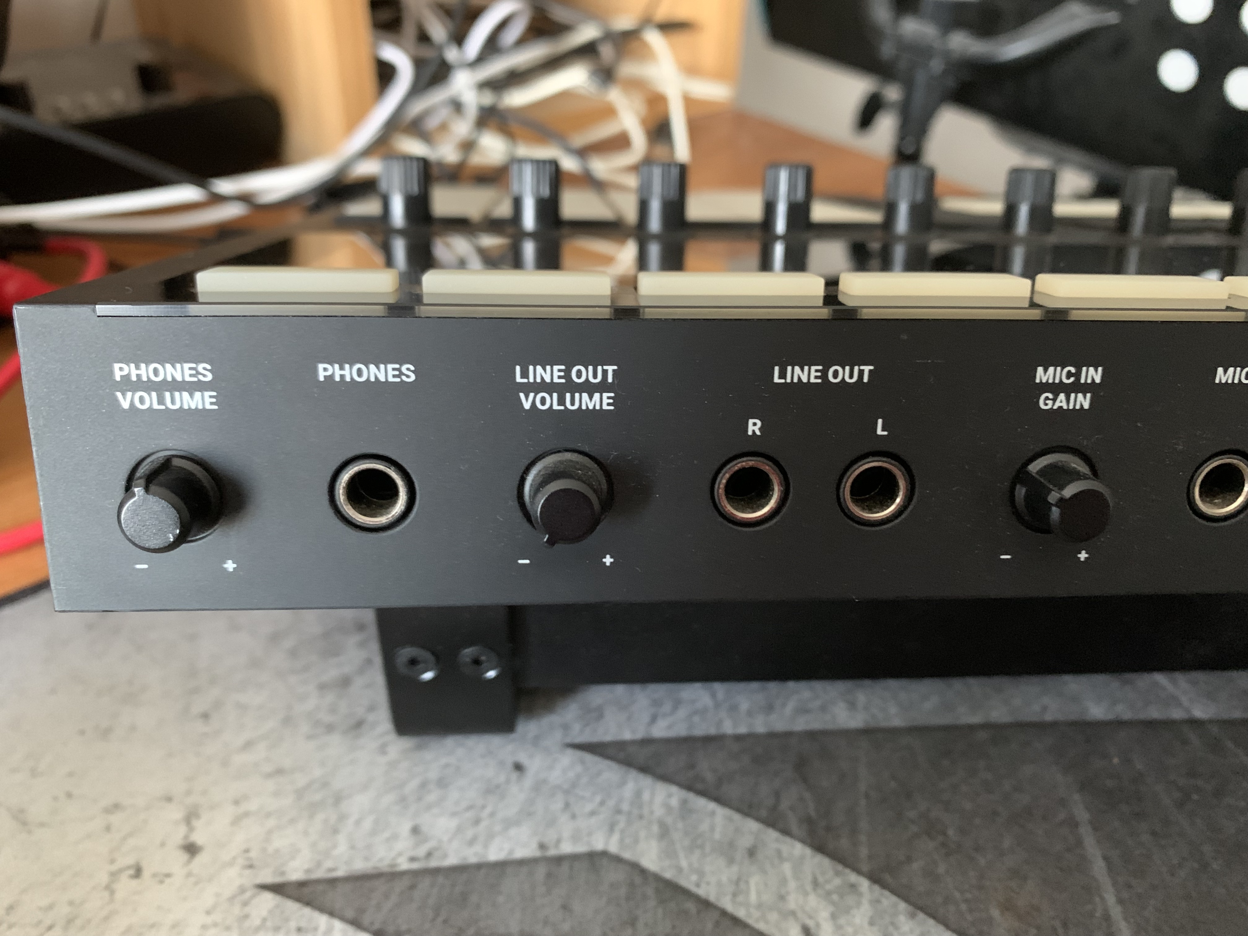 Native Instruments Maschine mk3 (27018)