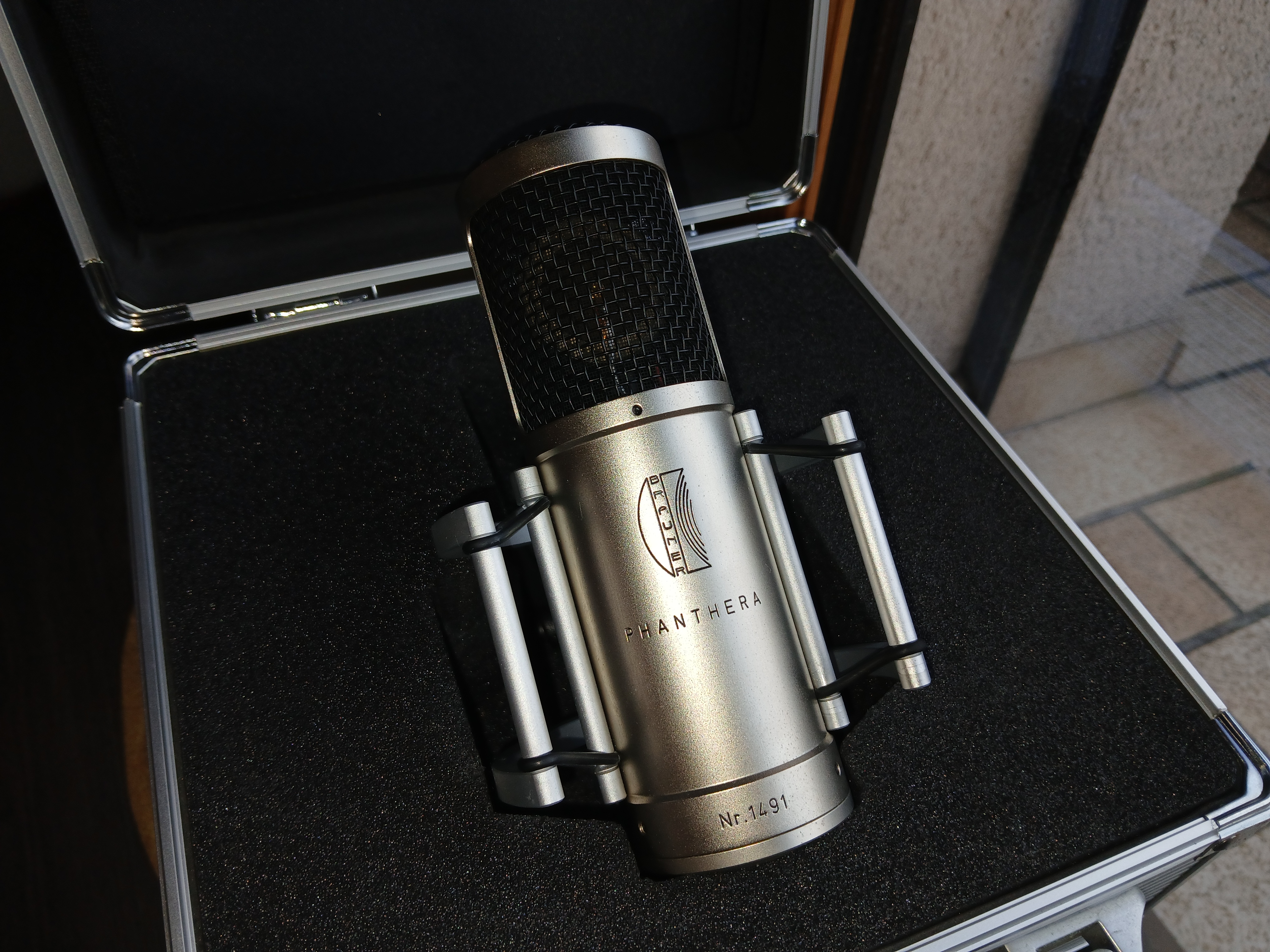 Brauner Phanthera (3083)