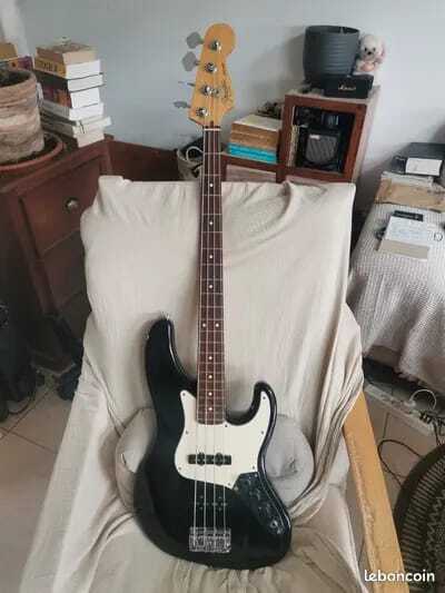 Vends Fender Jazz Bass Longhorn de 1989