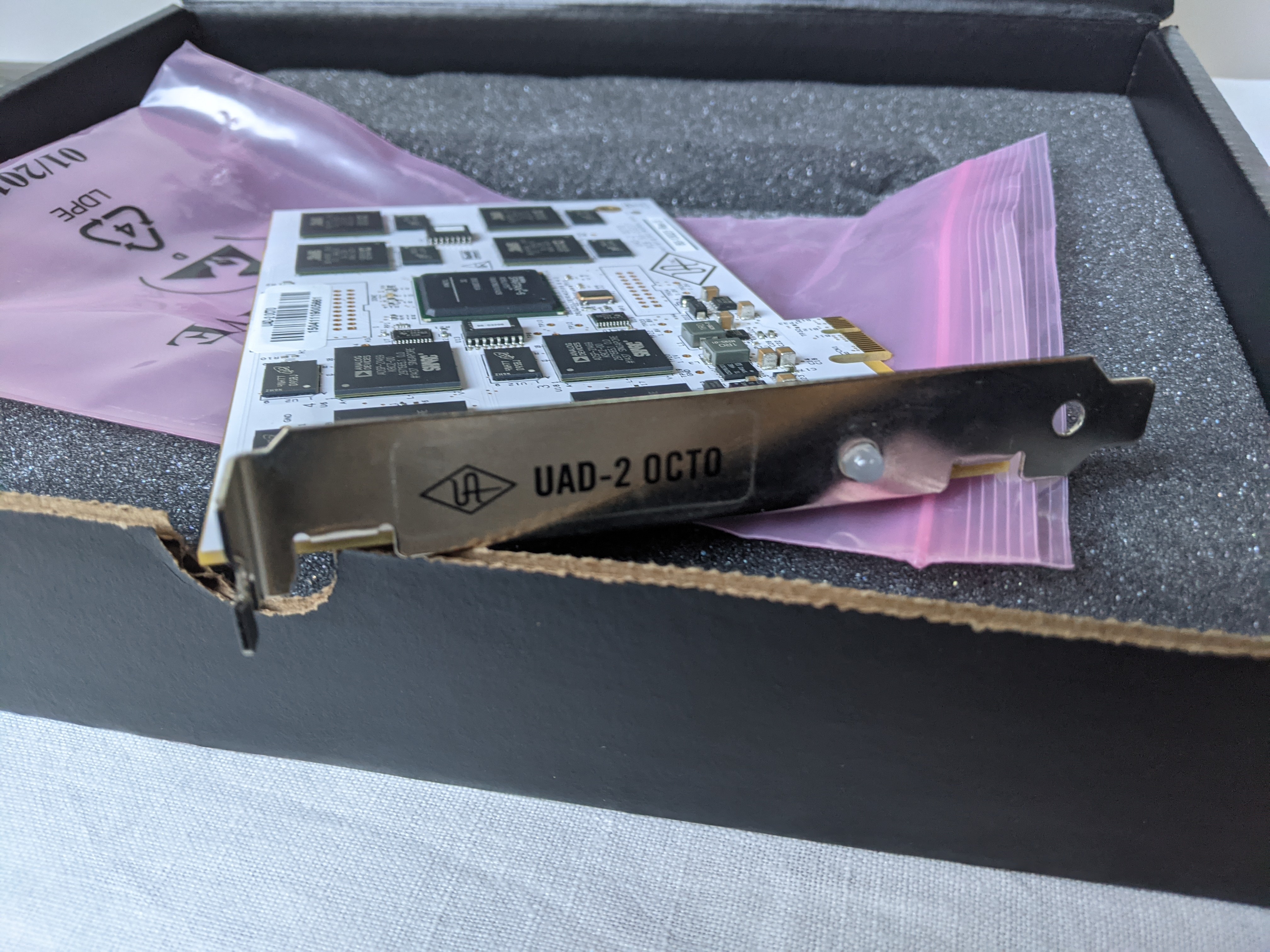 A Vendre Universal Audio UAD-2 Octo Core PCIe Carte DSP 