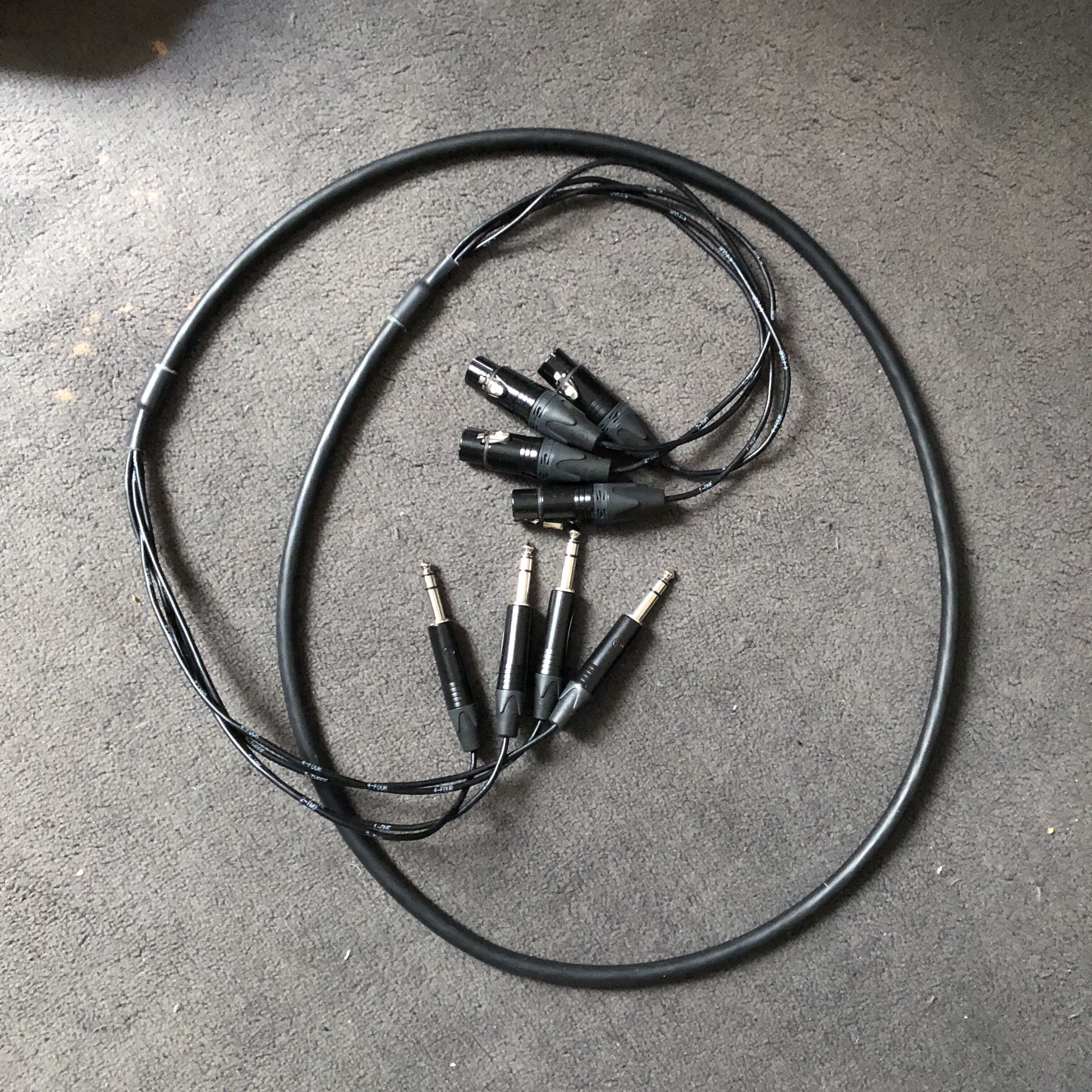 Klotz & Neutrik 4 Way Pro Jack to Female XLR 2m Loom