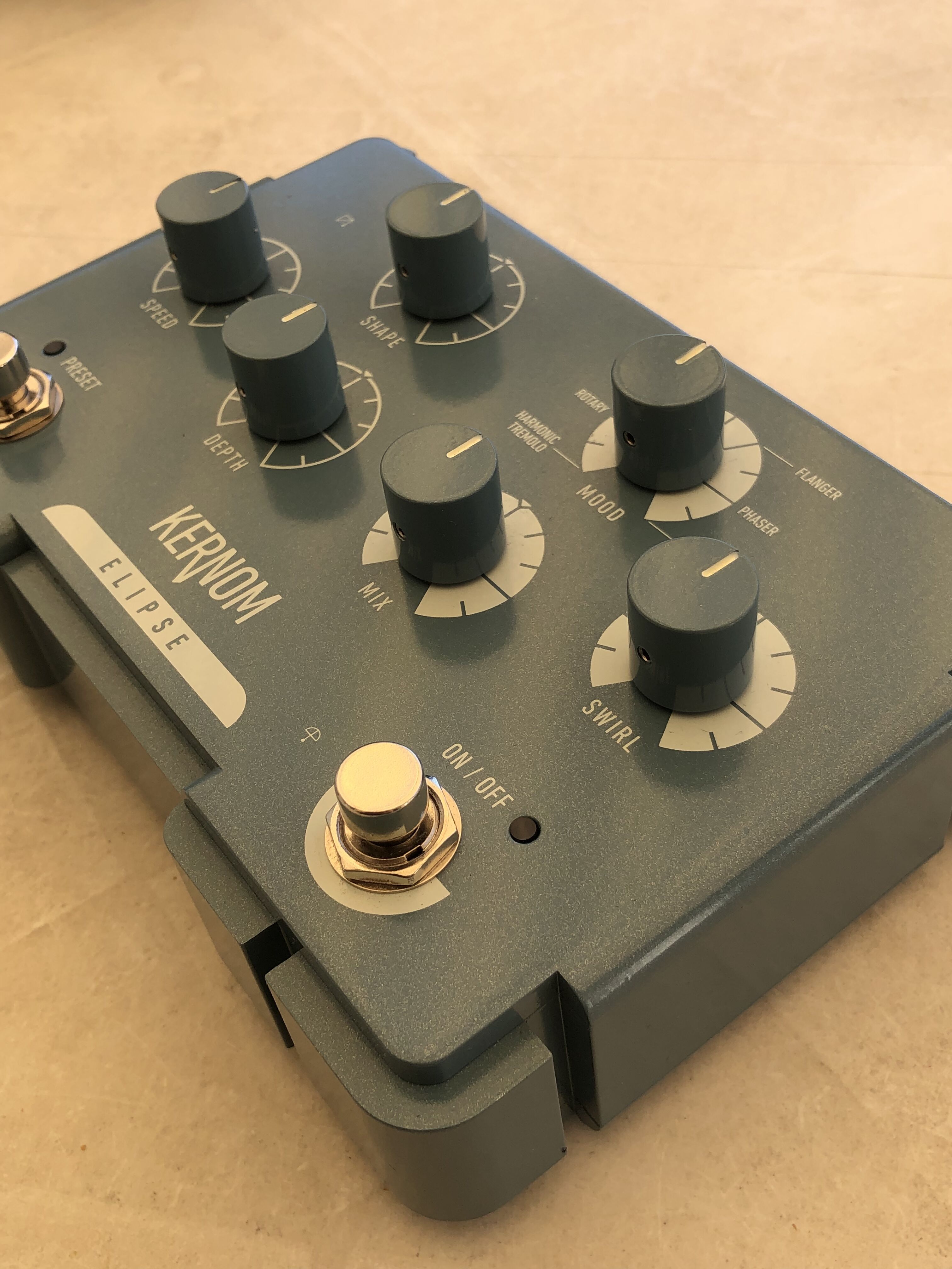 Kernom Elipse (52337)