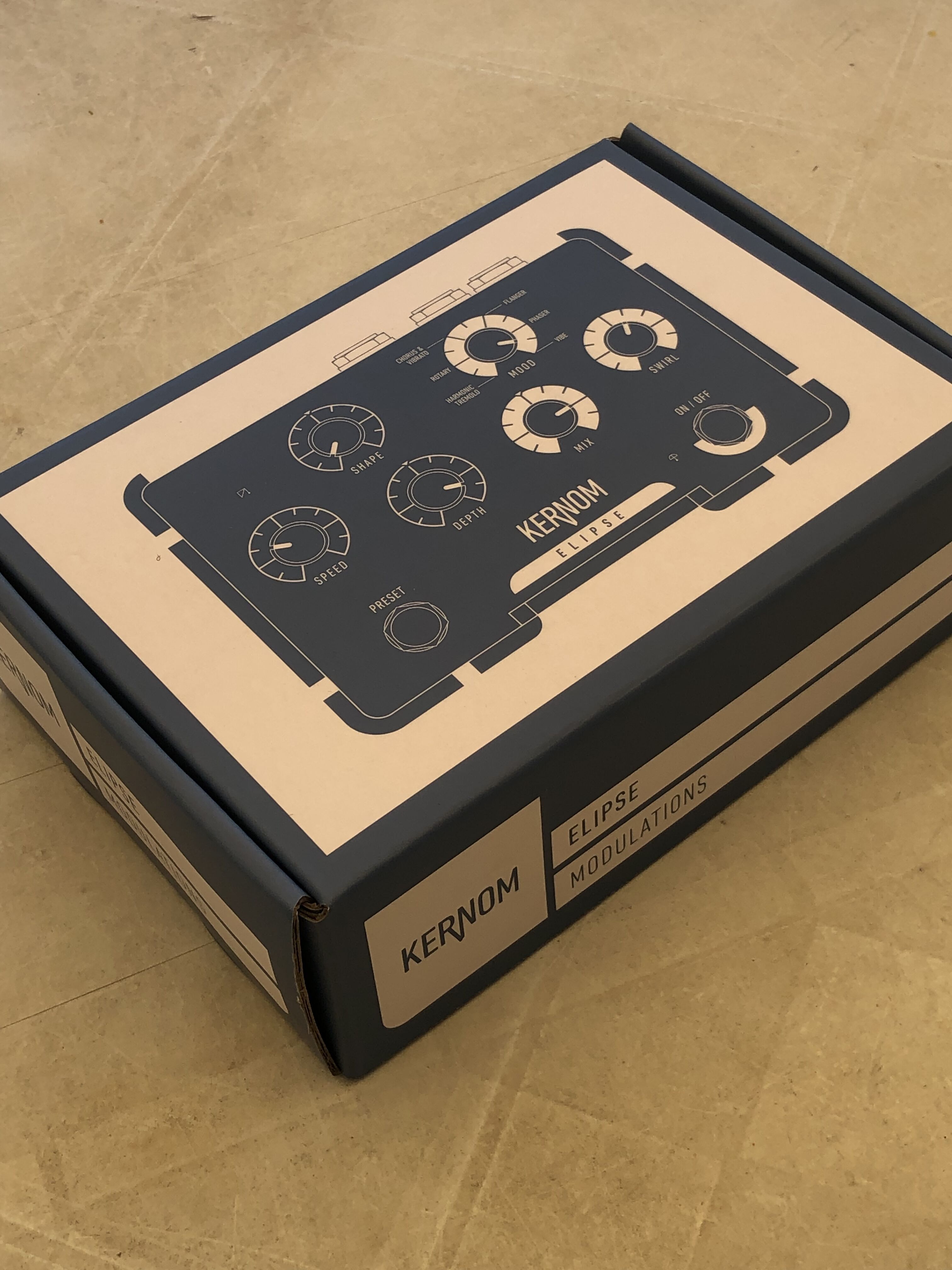 Kernom Elipse (26344)