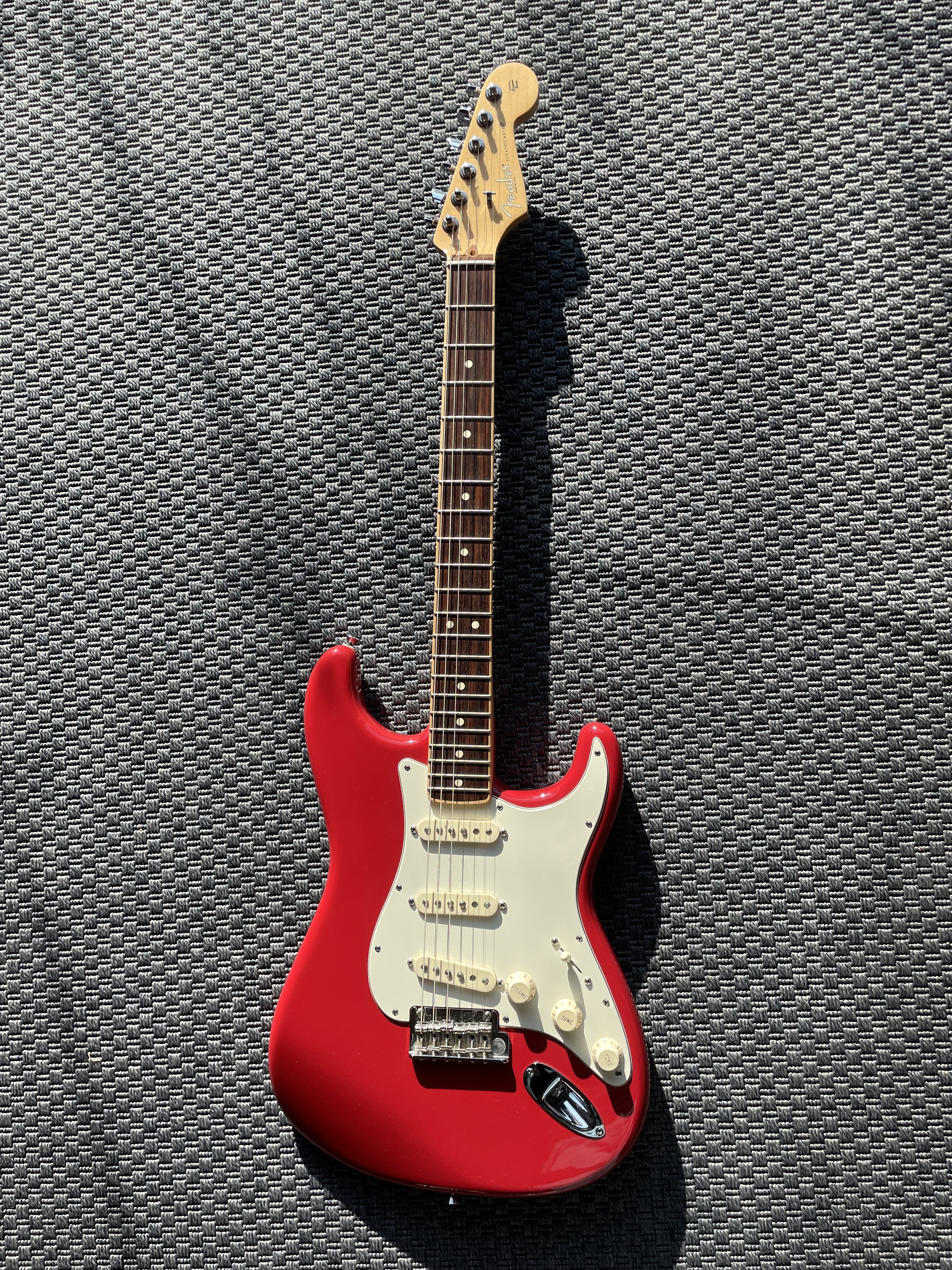 Stratocaster Channel Bound 2014