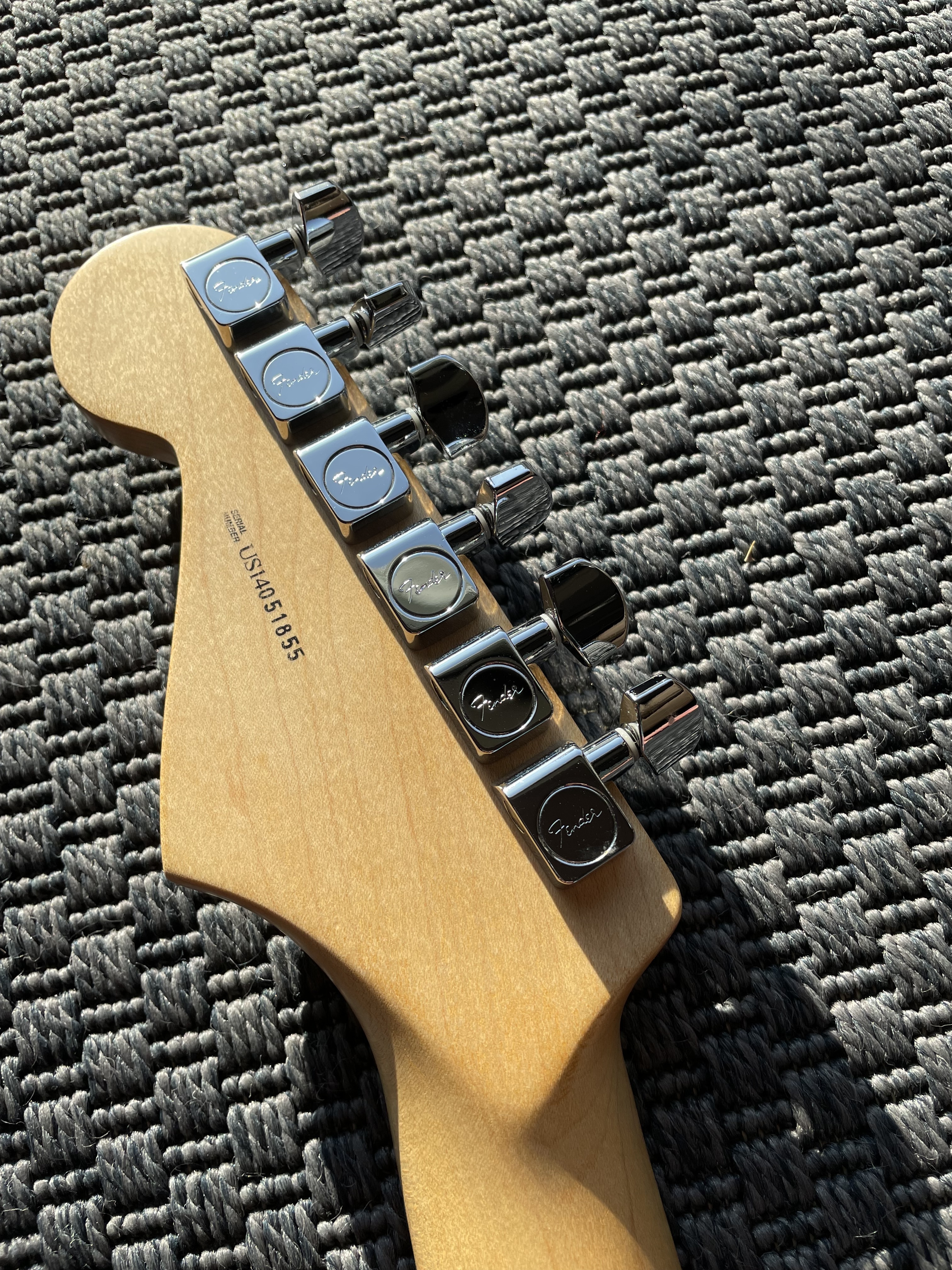 fender-limited-edition-2014-american-standard-stratocaster-channel-bound-5888032