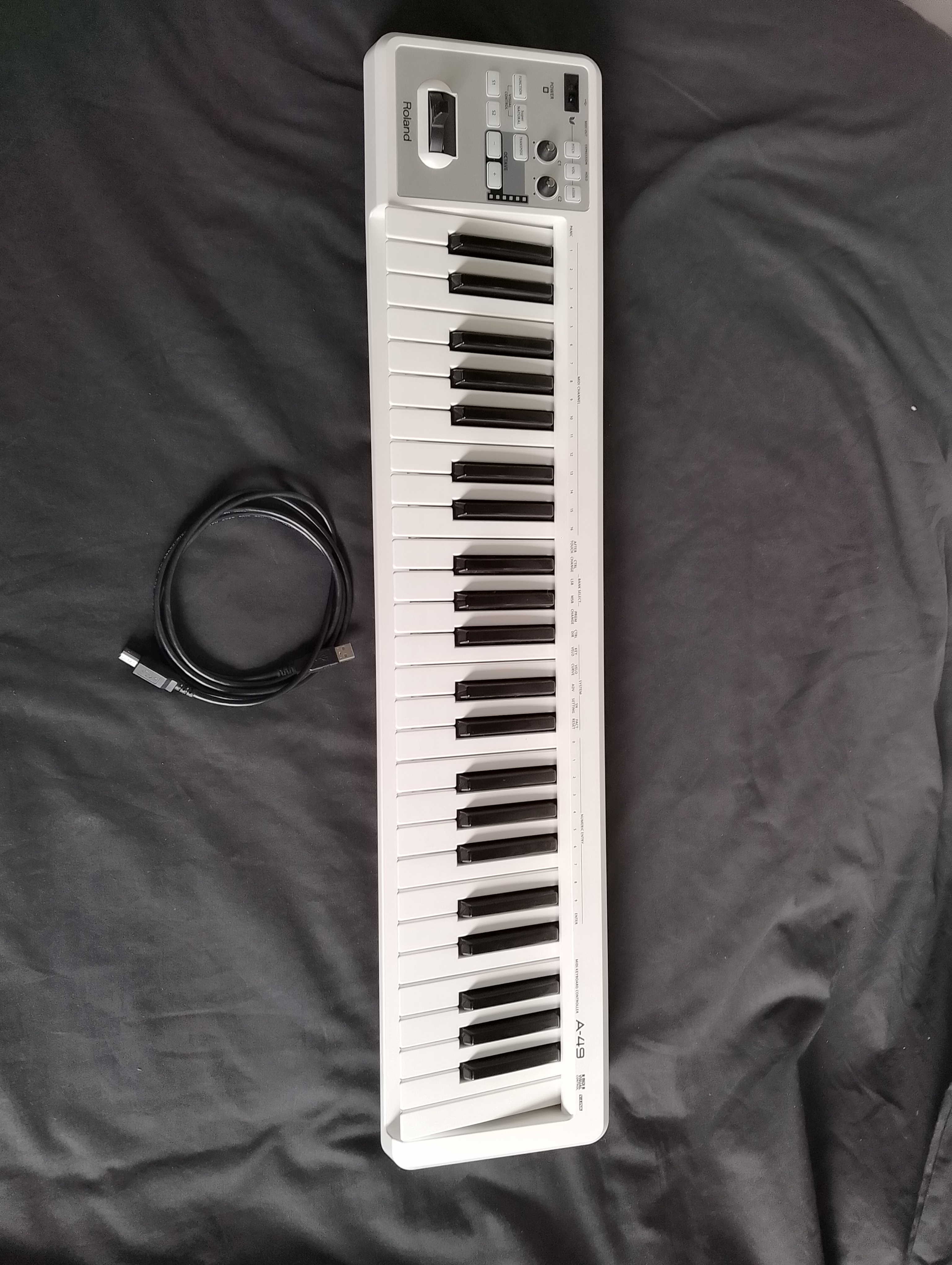 Clavier Midi Roland A-49 à vendre.
