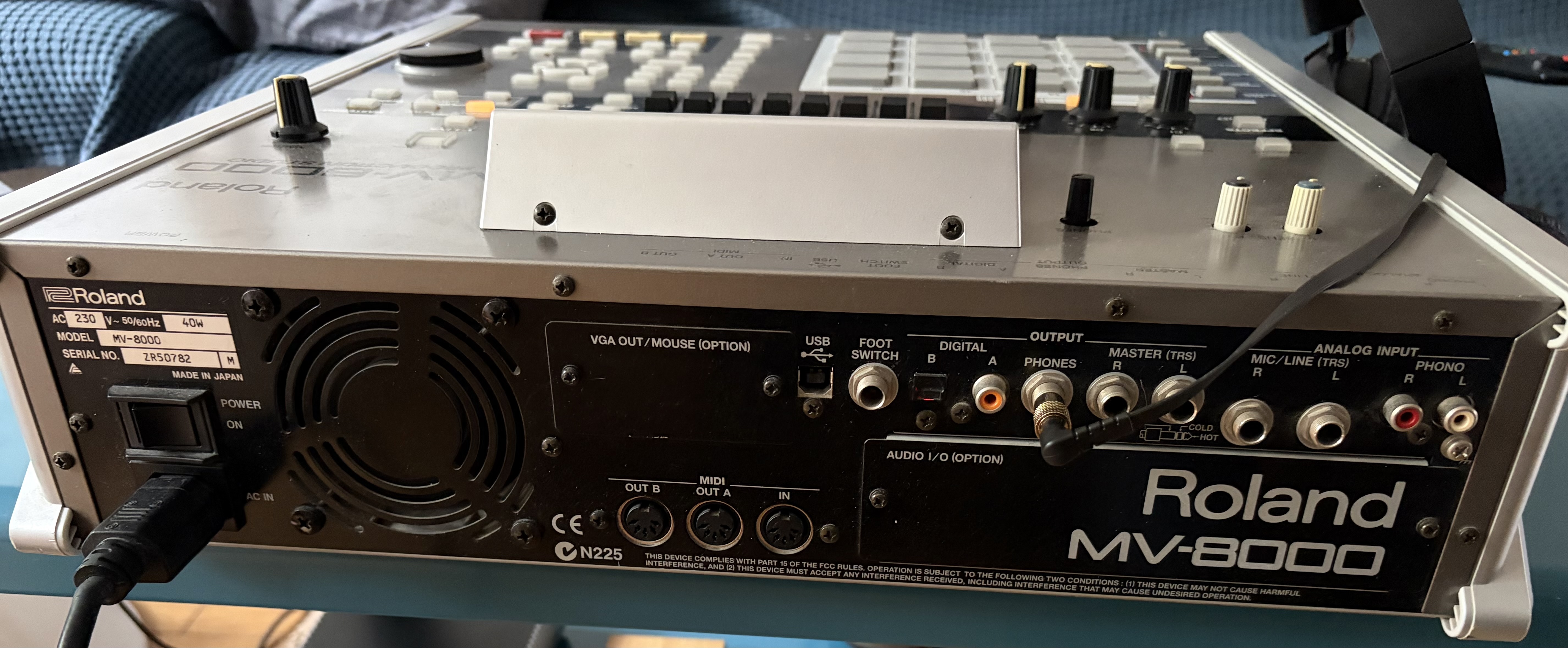 Roland MV-8000 (24008)