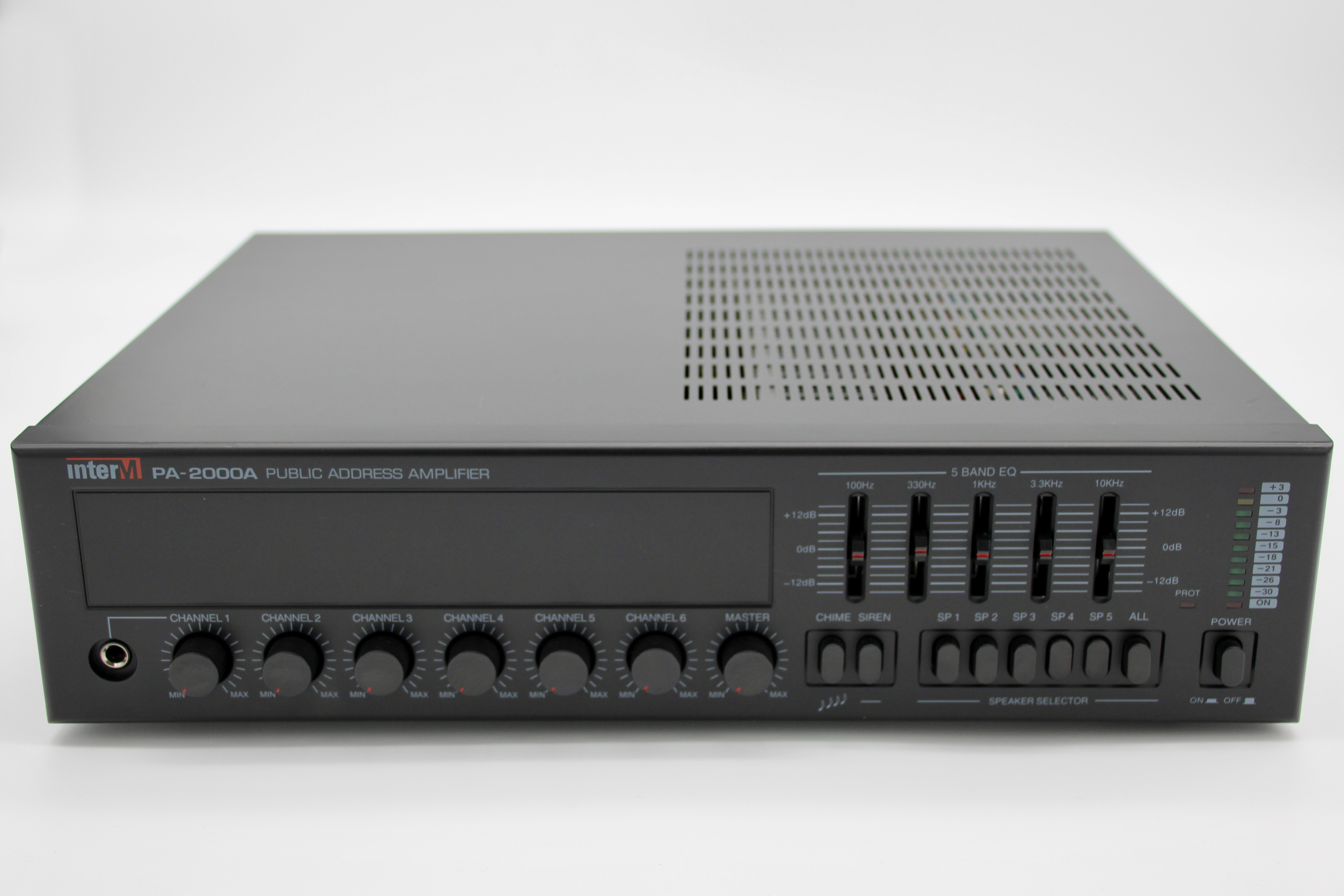 02 Amplificateur Inter-M P-2000A Front