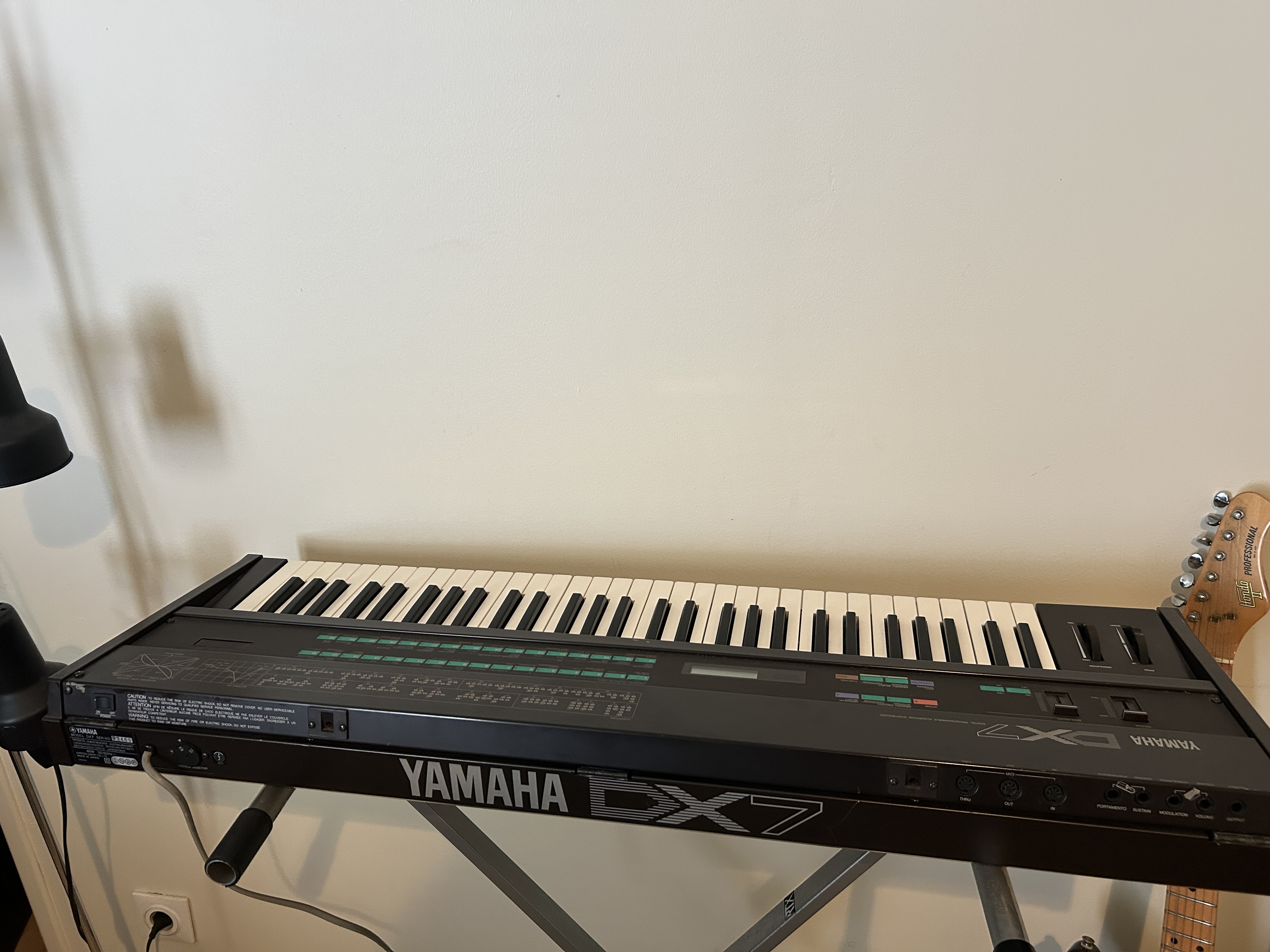 Yamaha DX7 (61405)