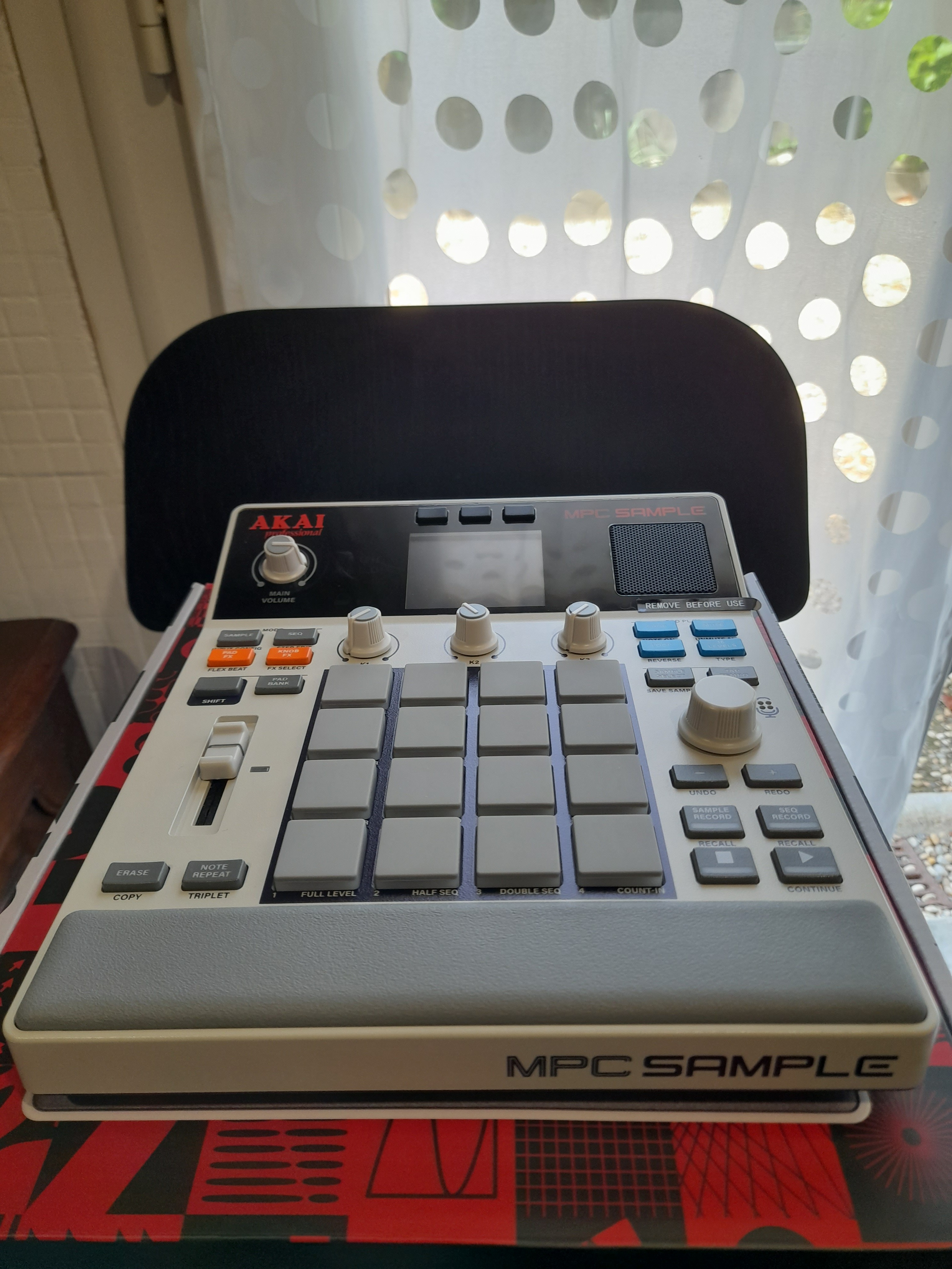 Akai Professional MPC Sample (94228)