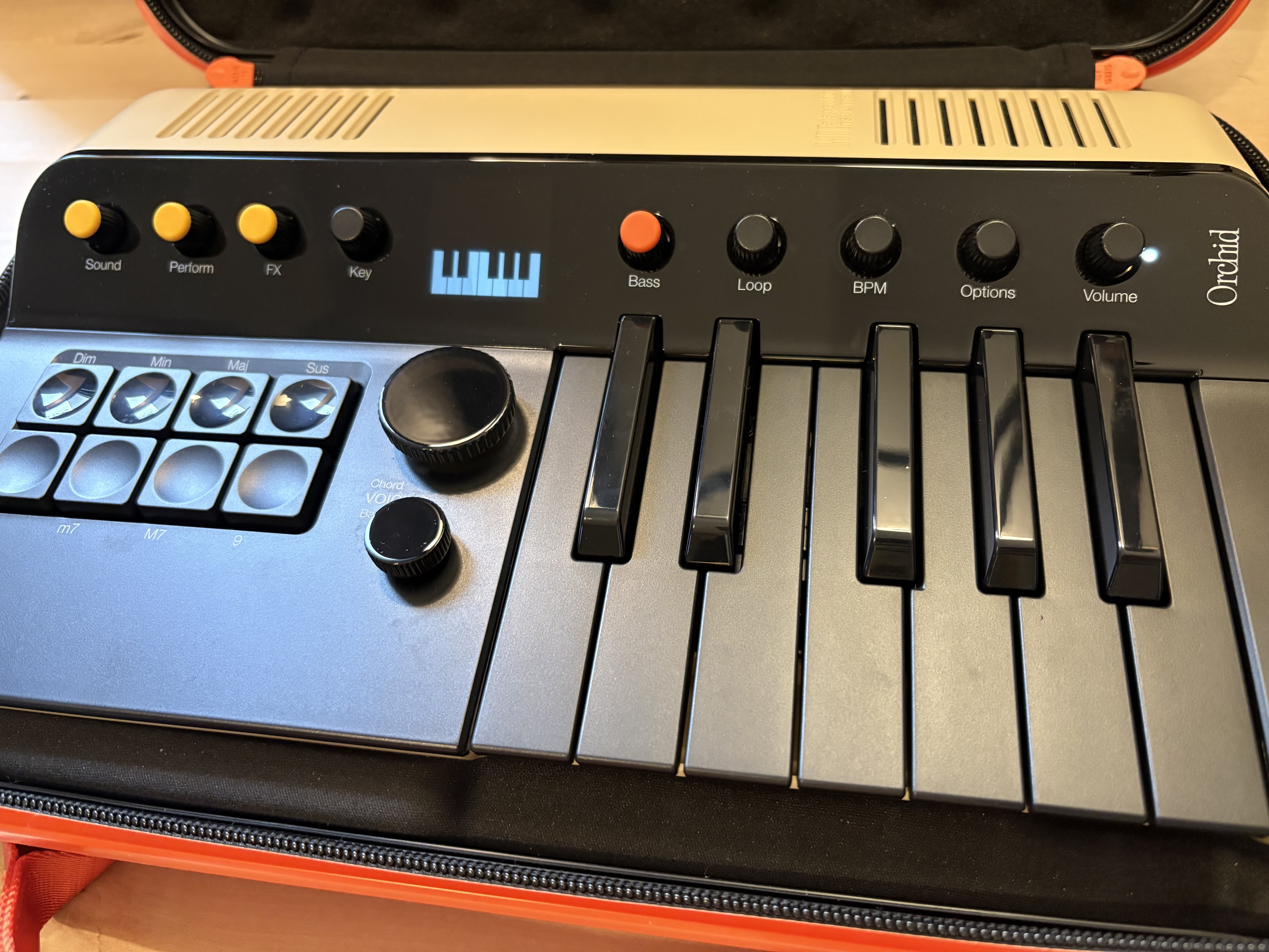 Telepathic Instruments Orchid (97147)