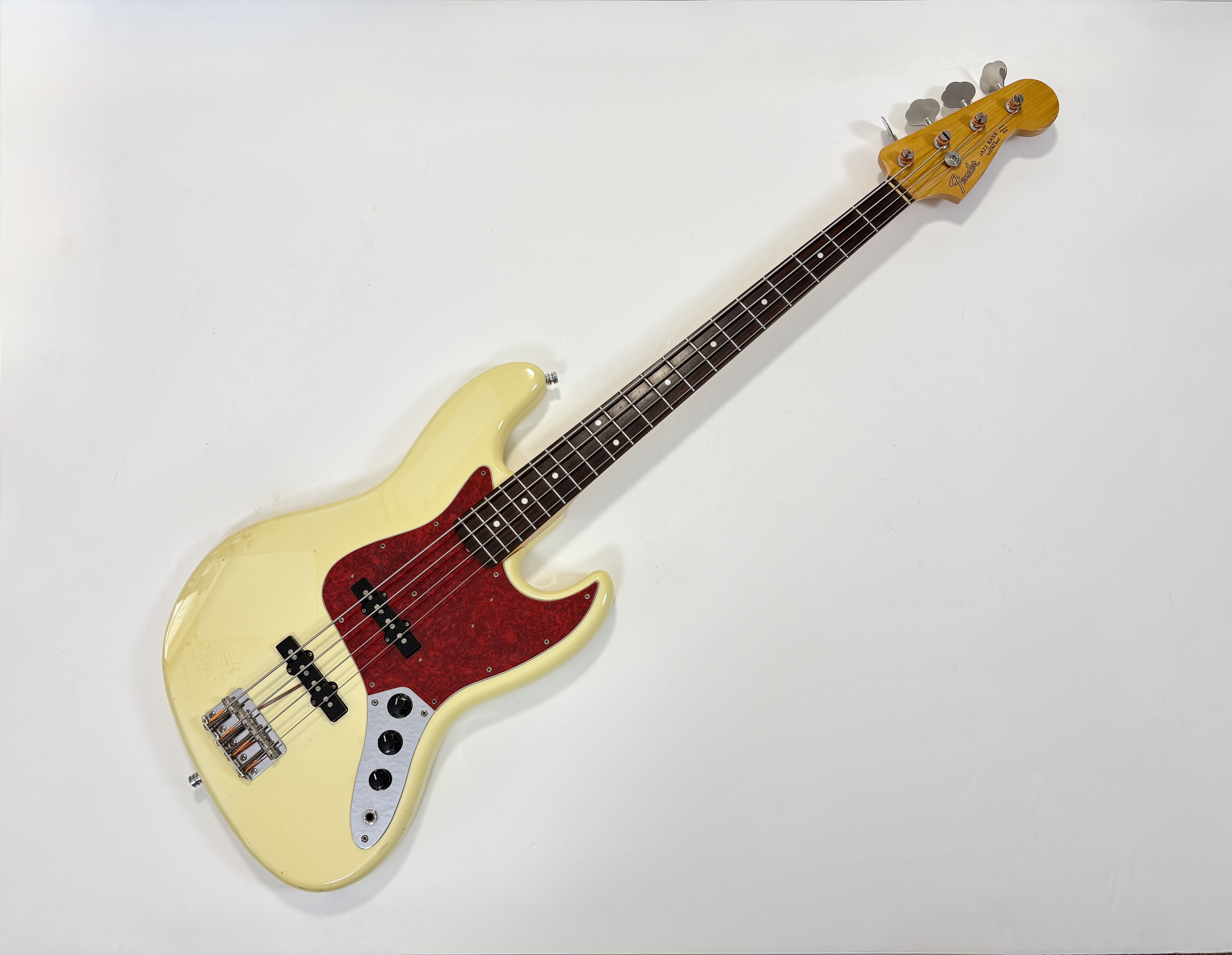 Fender Jazz Bass JB-62 Vintage White 1997-2000 crafted in Japan
