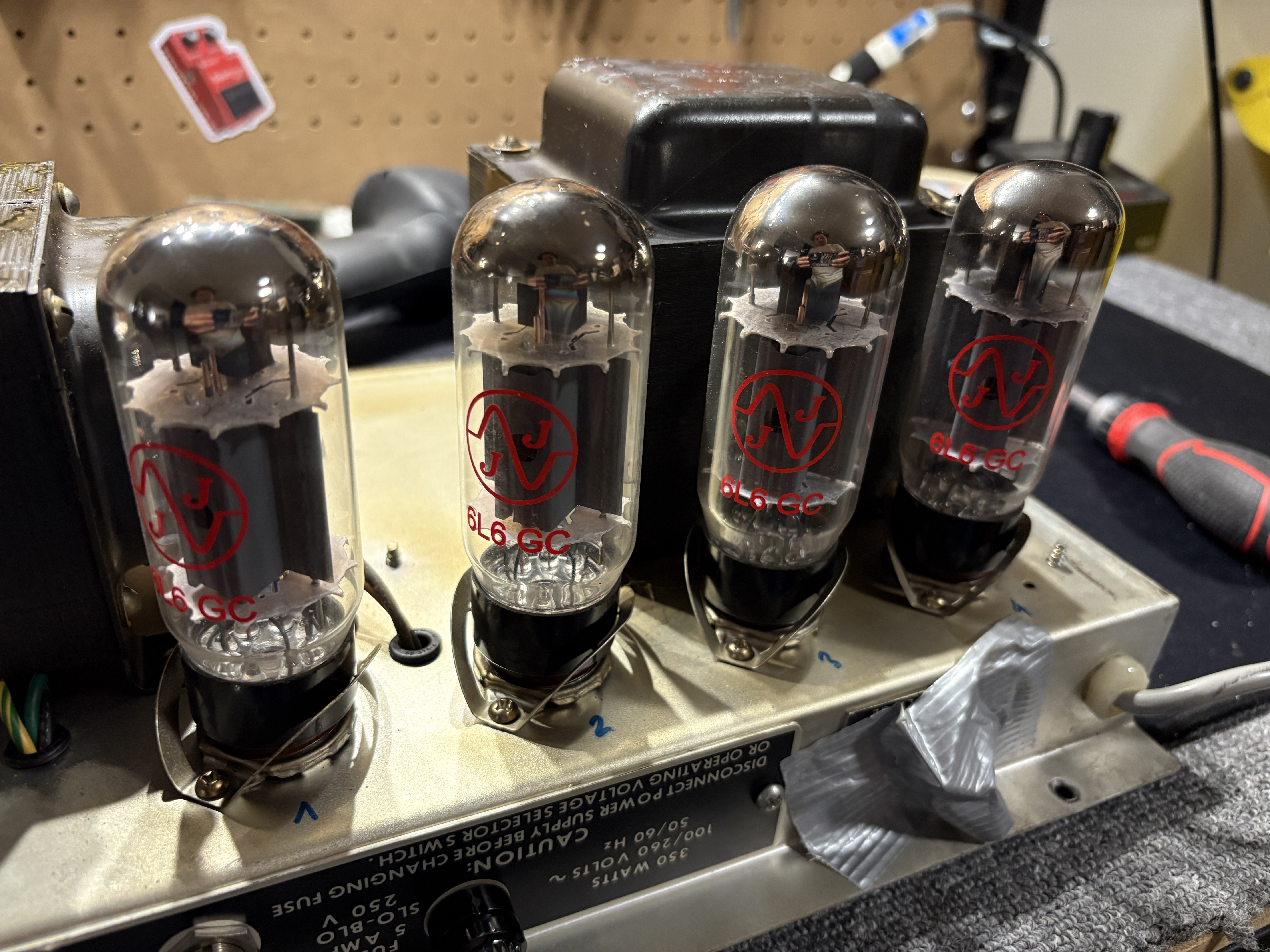 Fender Twin Reverb "Silverface" (1968-1982) (82809)