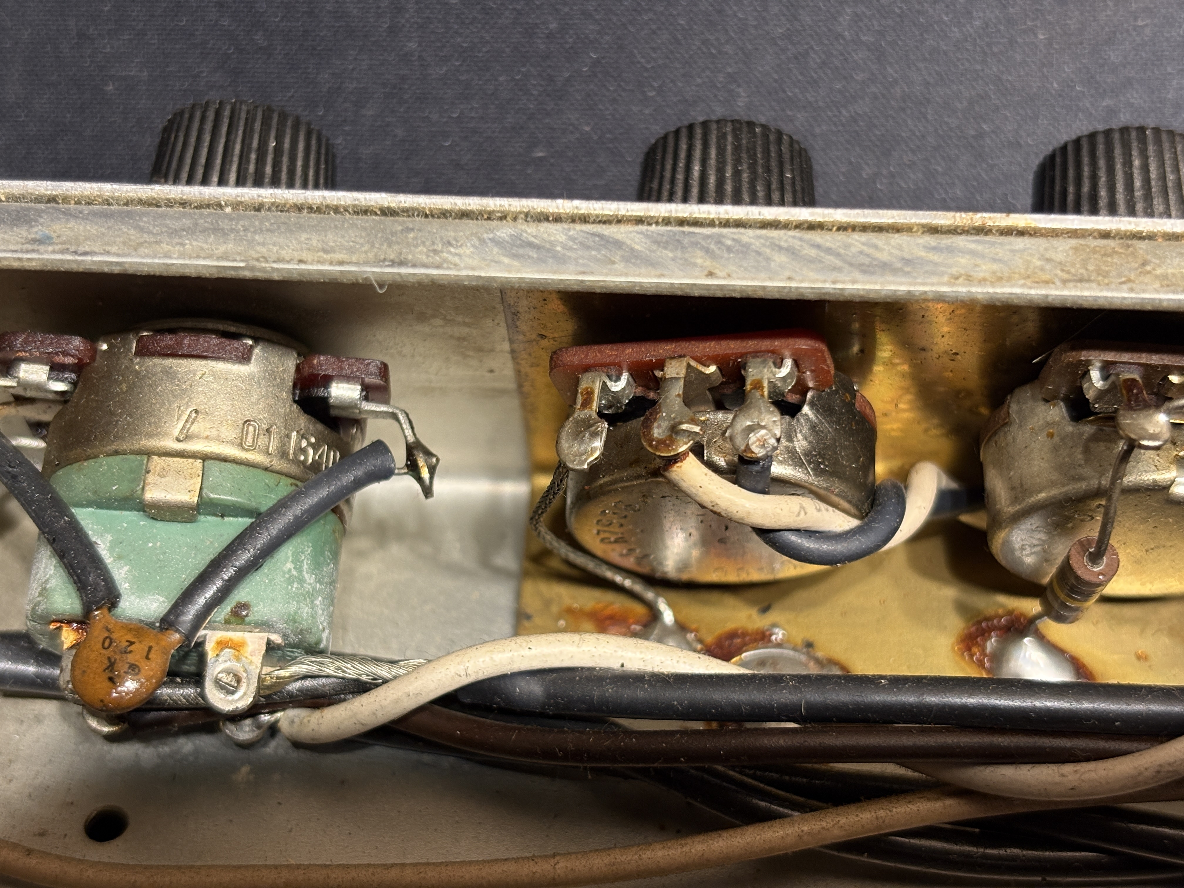 Fender Twin Reverb "Silverface" (1968-1982) (51926)