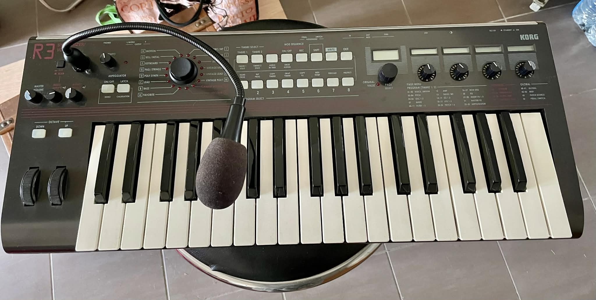 Vends Korg R3