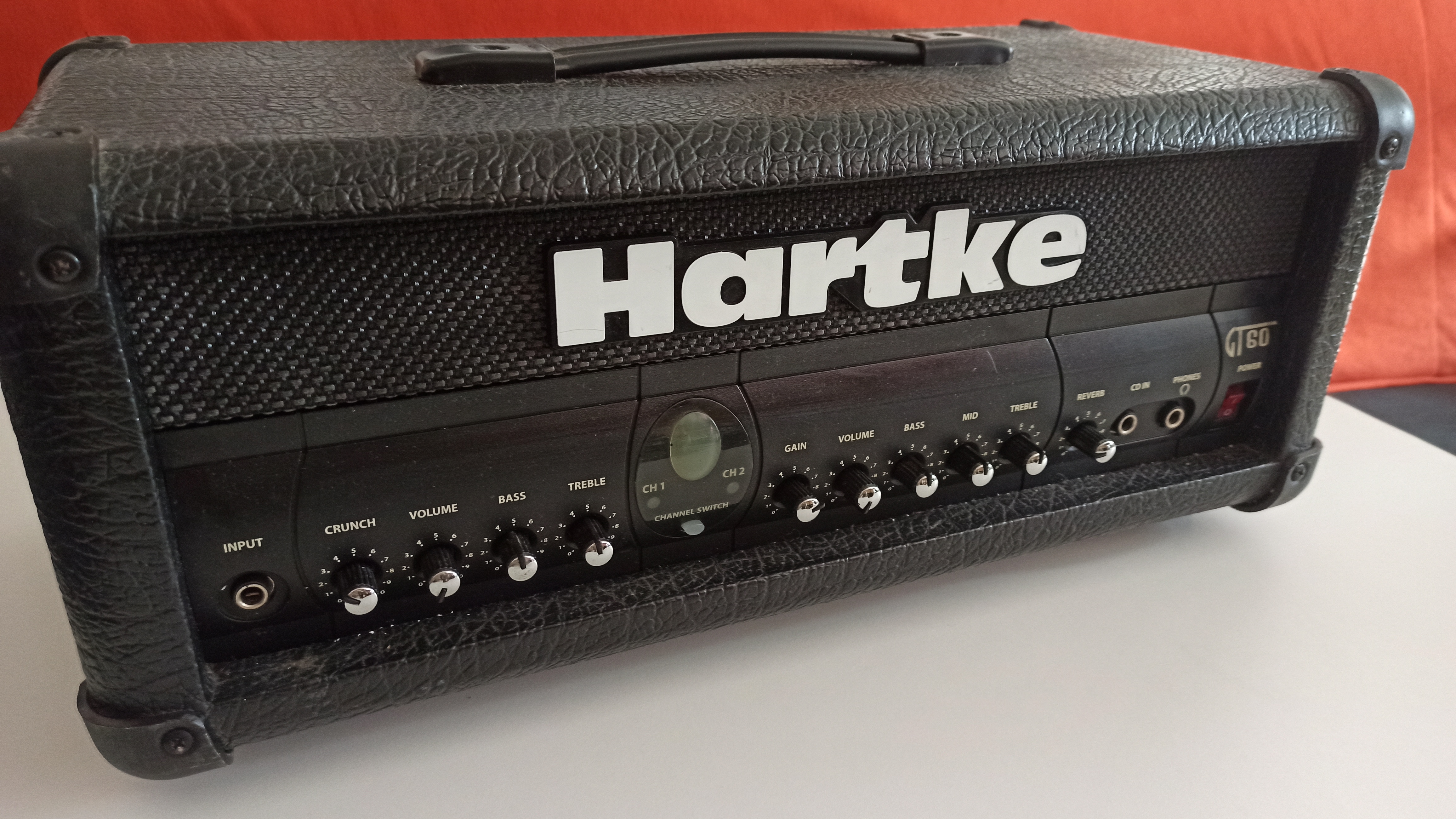 Tête d'ampli Hartke GT60 (préampli avec lampe Electro-Harmonix)