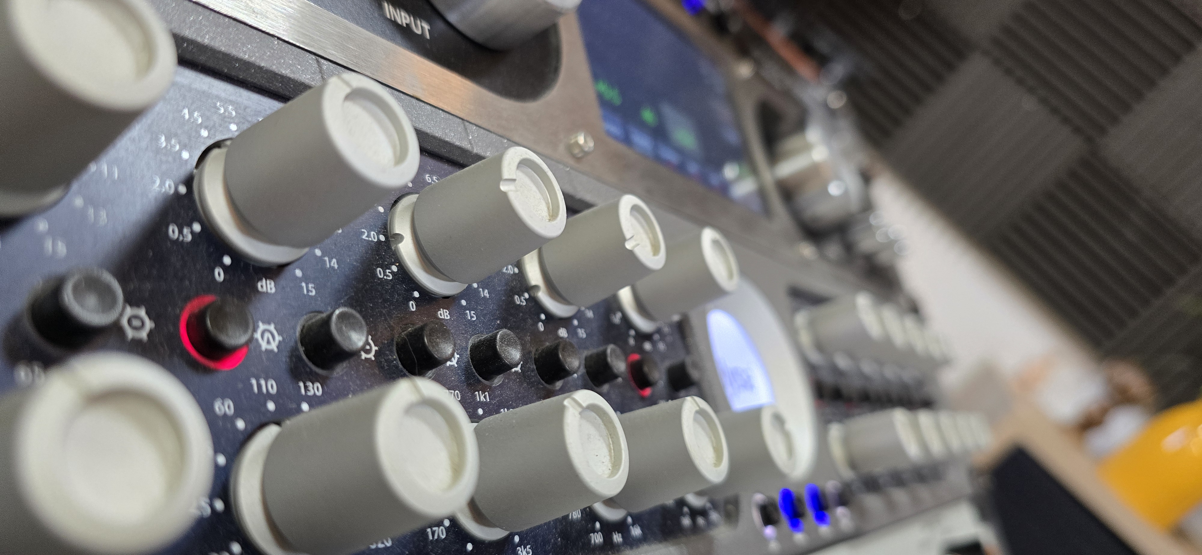 vends EQ analogique ELYSIA MUSE EQ 