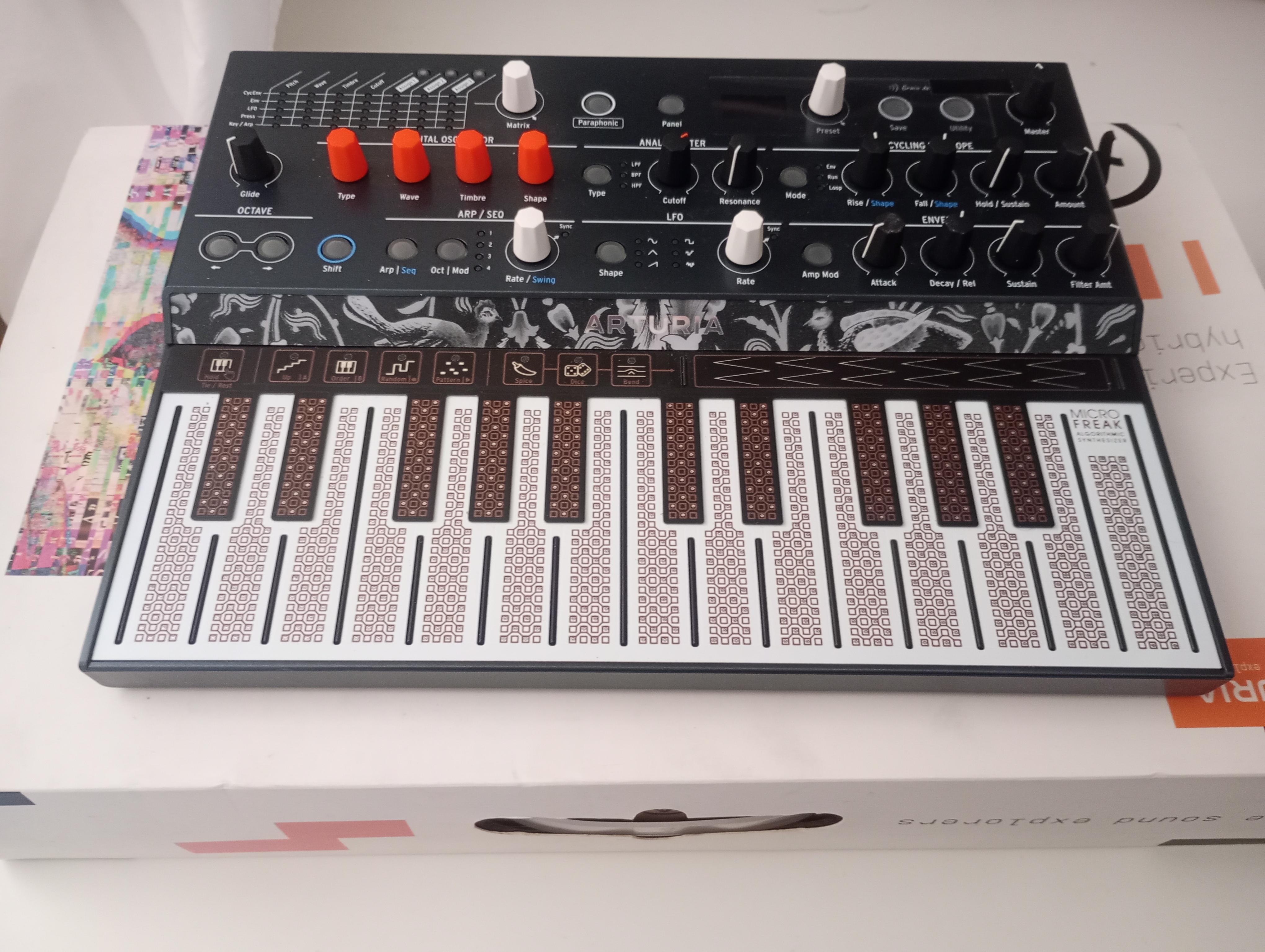 vends microfreak comme neuf