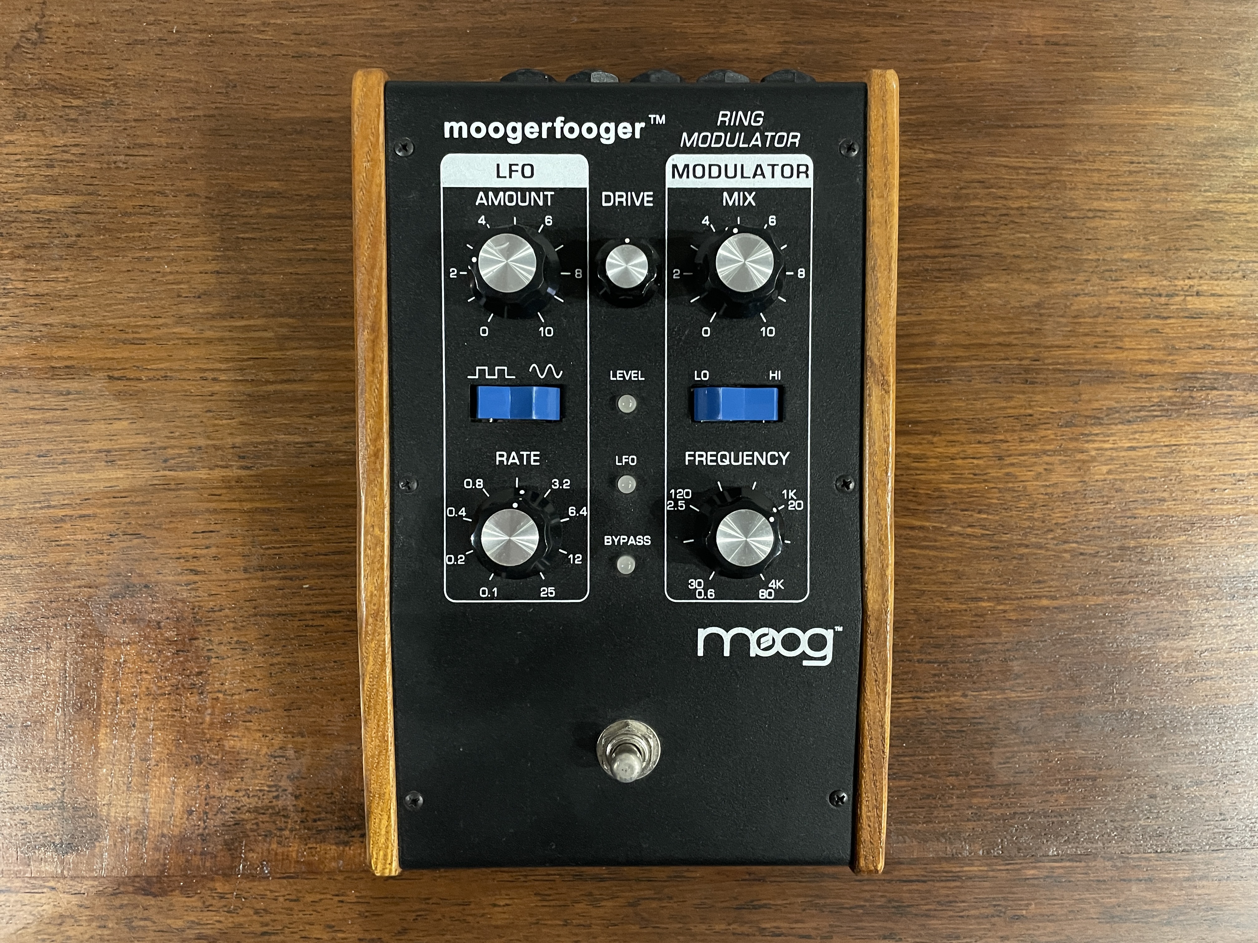 Moog MF-102 Ring Modulator